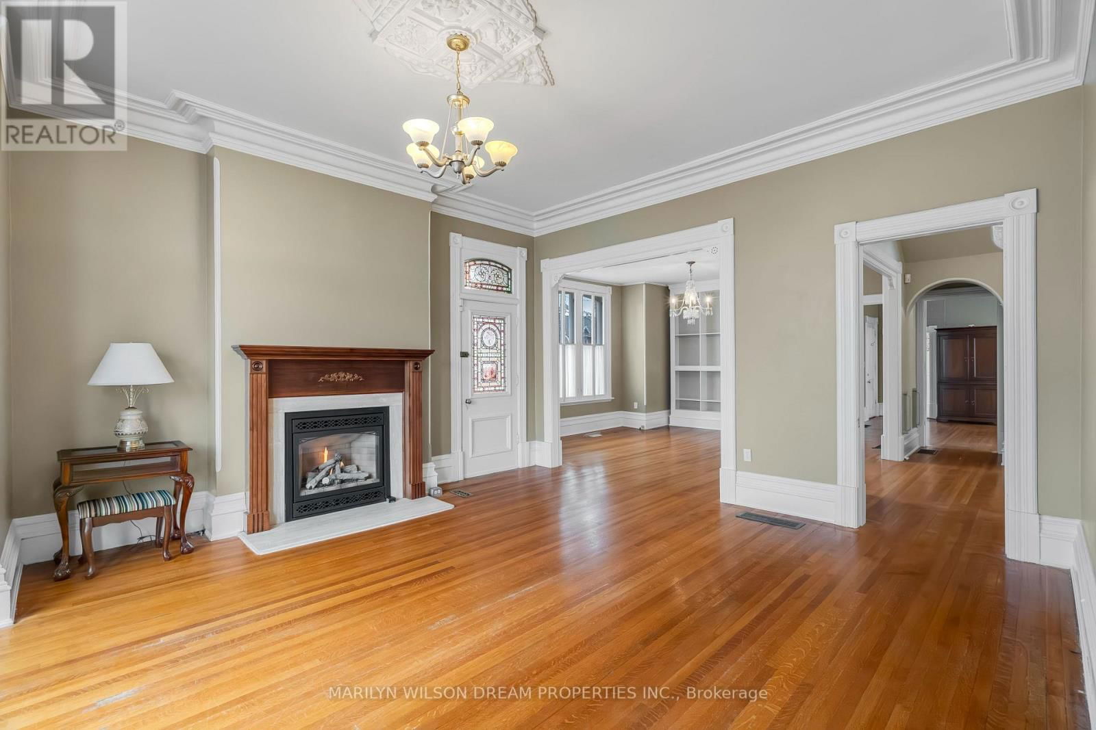 24 LAKE AVENUE WEST Image 12
