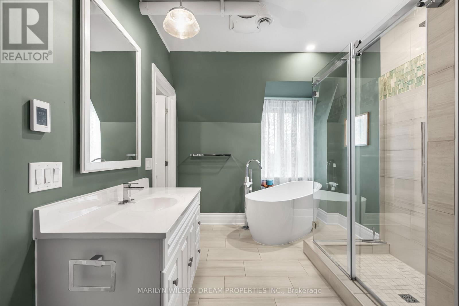 24 LAKE AVENUE WEST Image 34