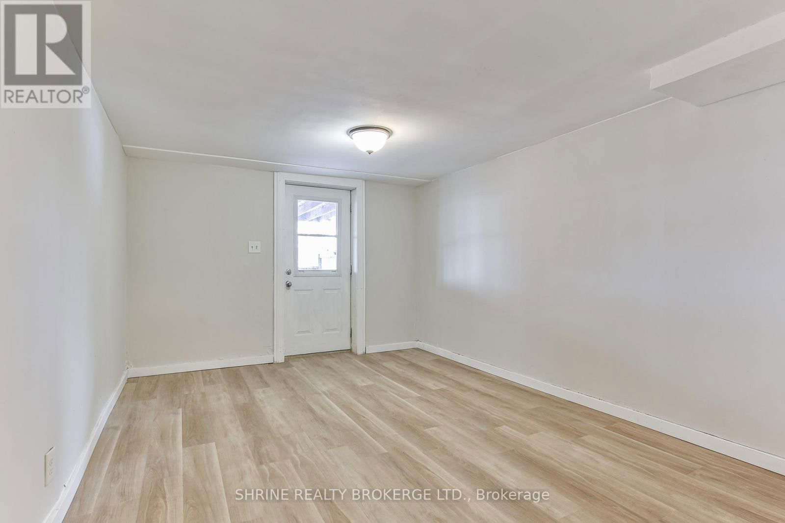 1 - 13 STERLING STREET Image 1