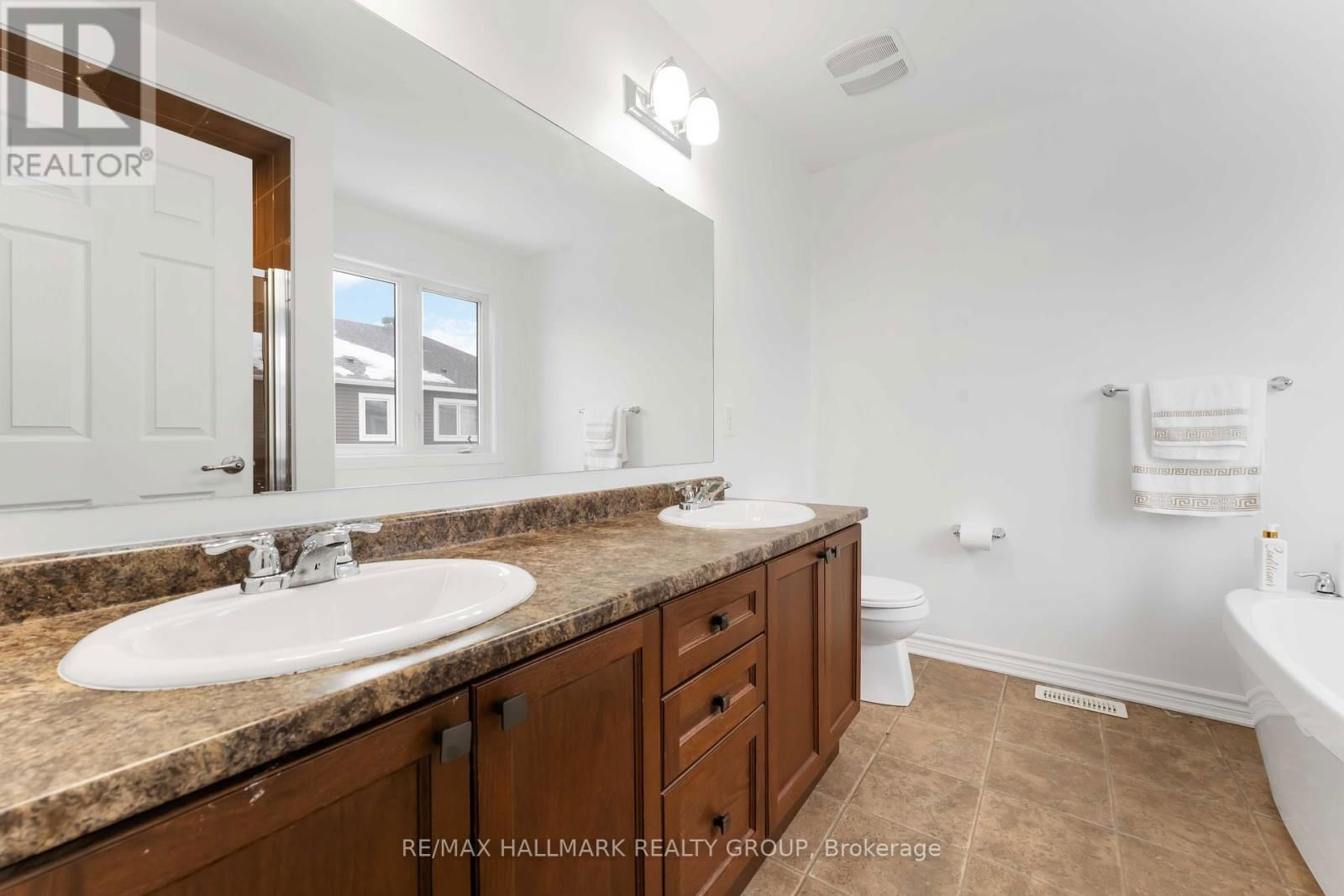 248 WILLOW ASTER CIRCLE Image 24