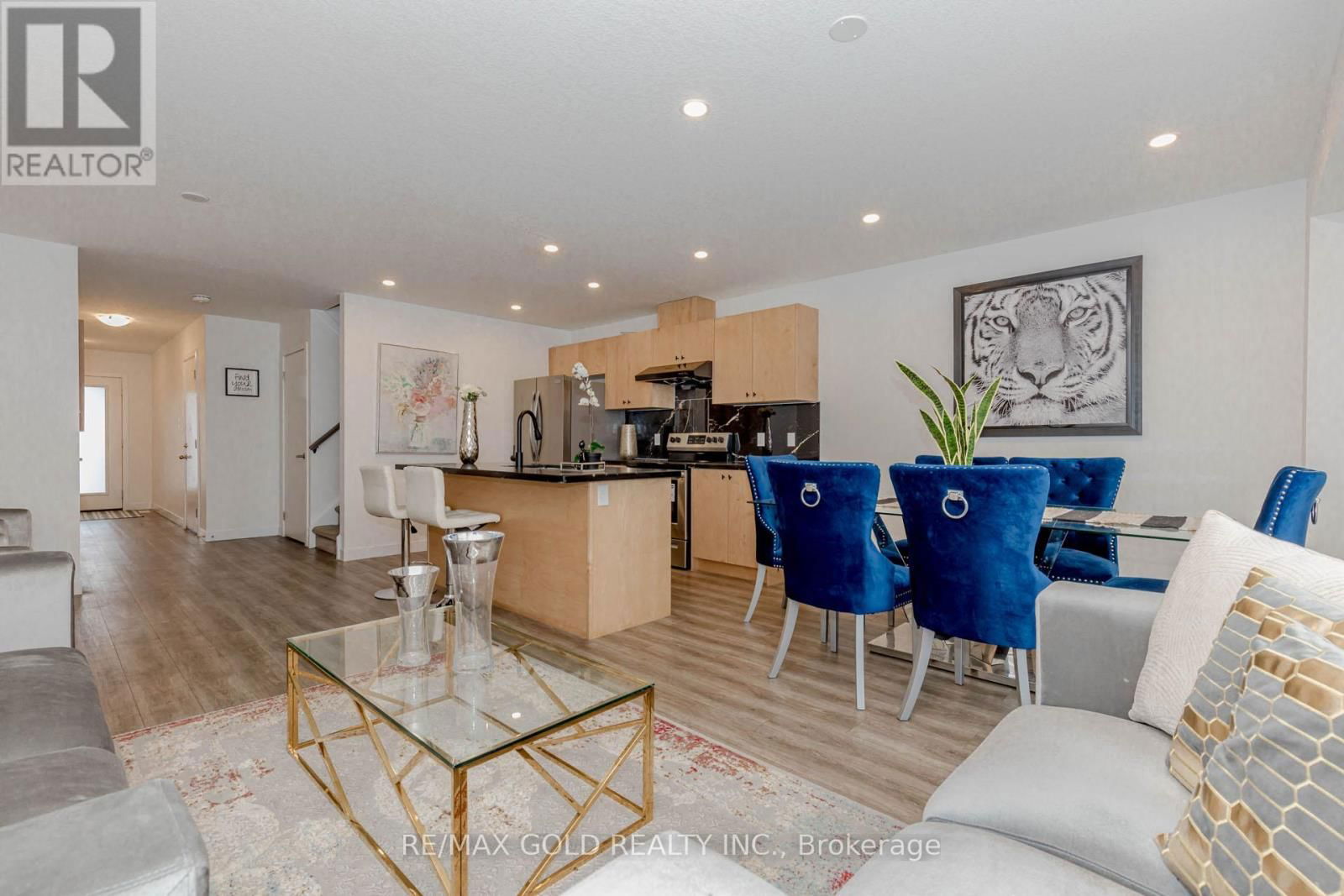 107 PONY WAY Image 13