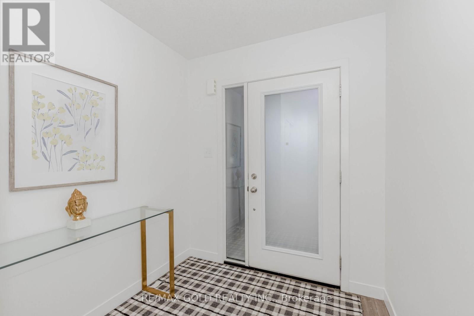 107 PONY WAY Image 3