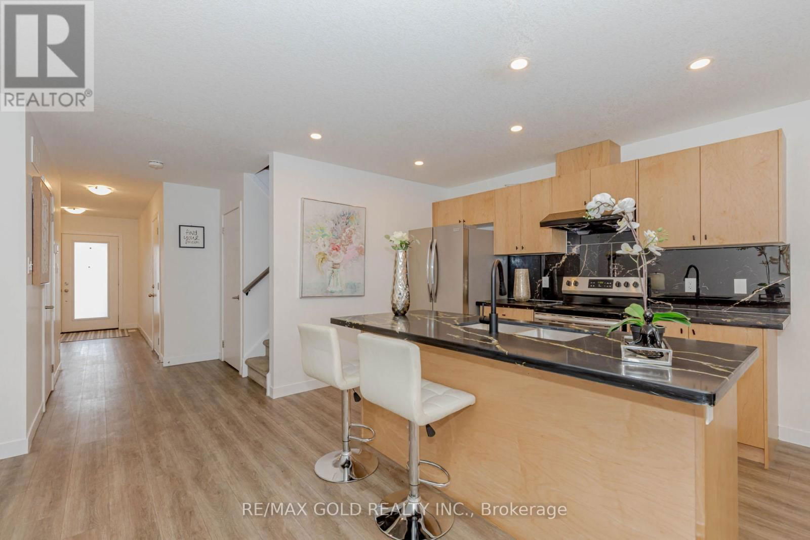 107 PONY WAY Image 7
