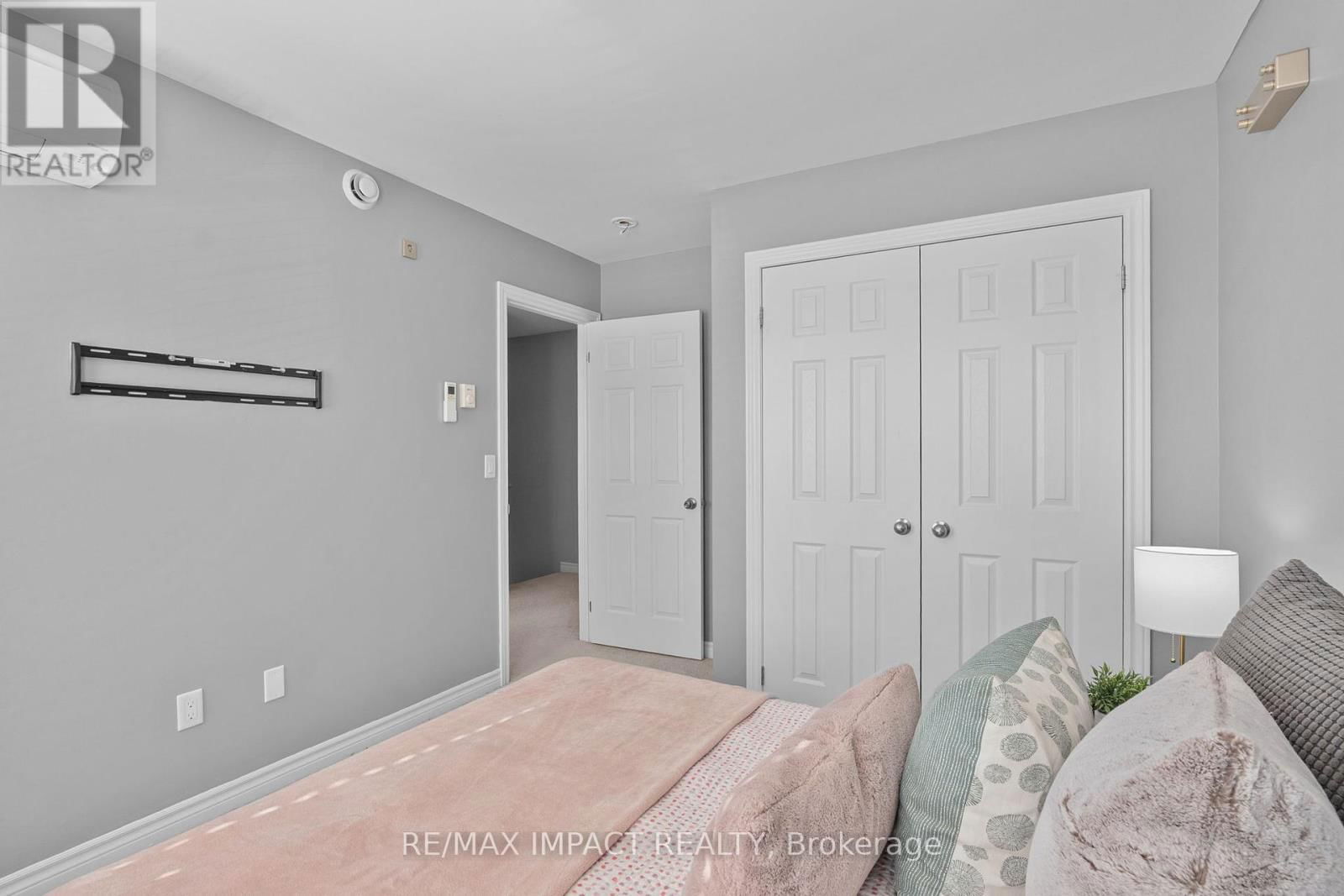 208 - 440 LONSBERRY DRIVE Image 27