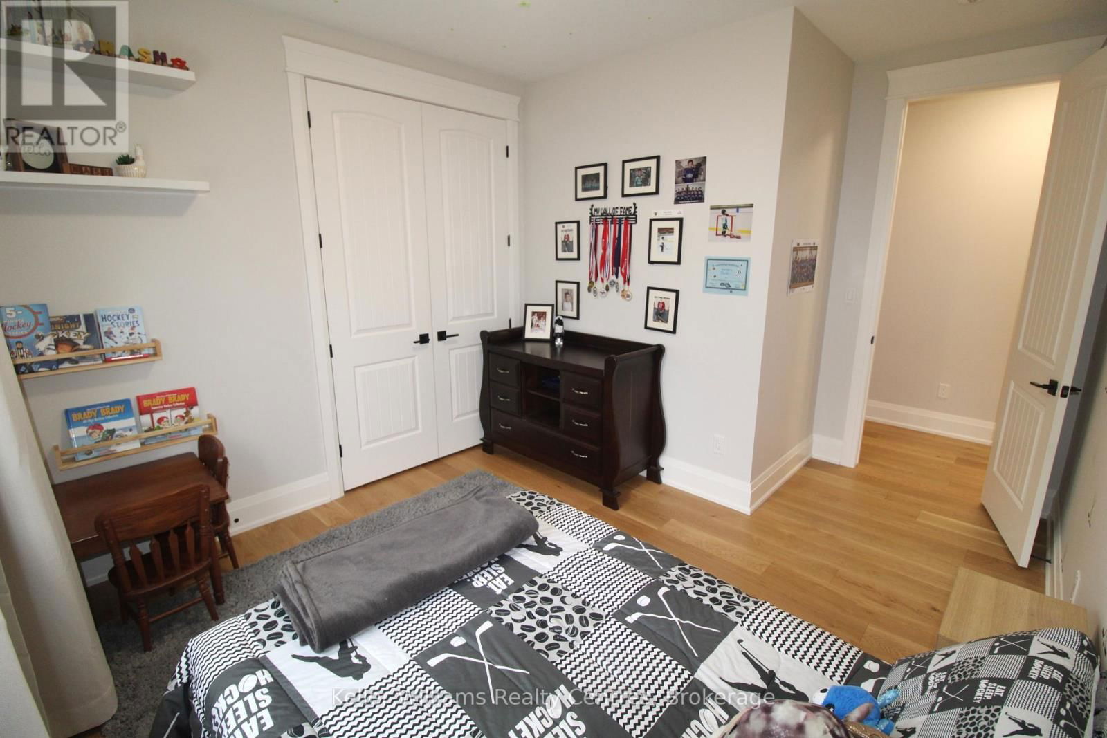 185 LOUISE CREEK CRESCENT Image 31