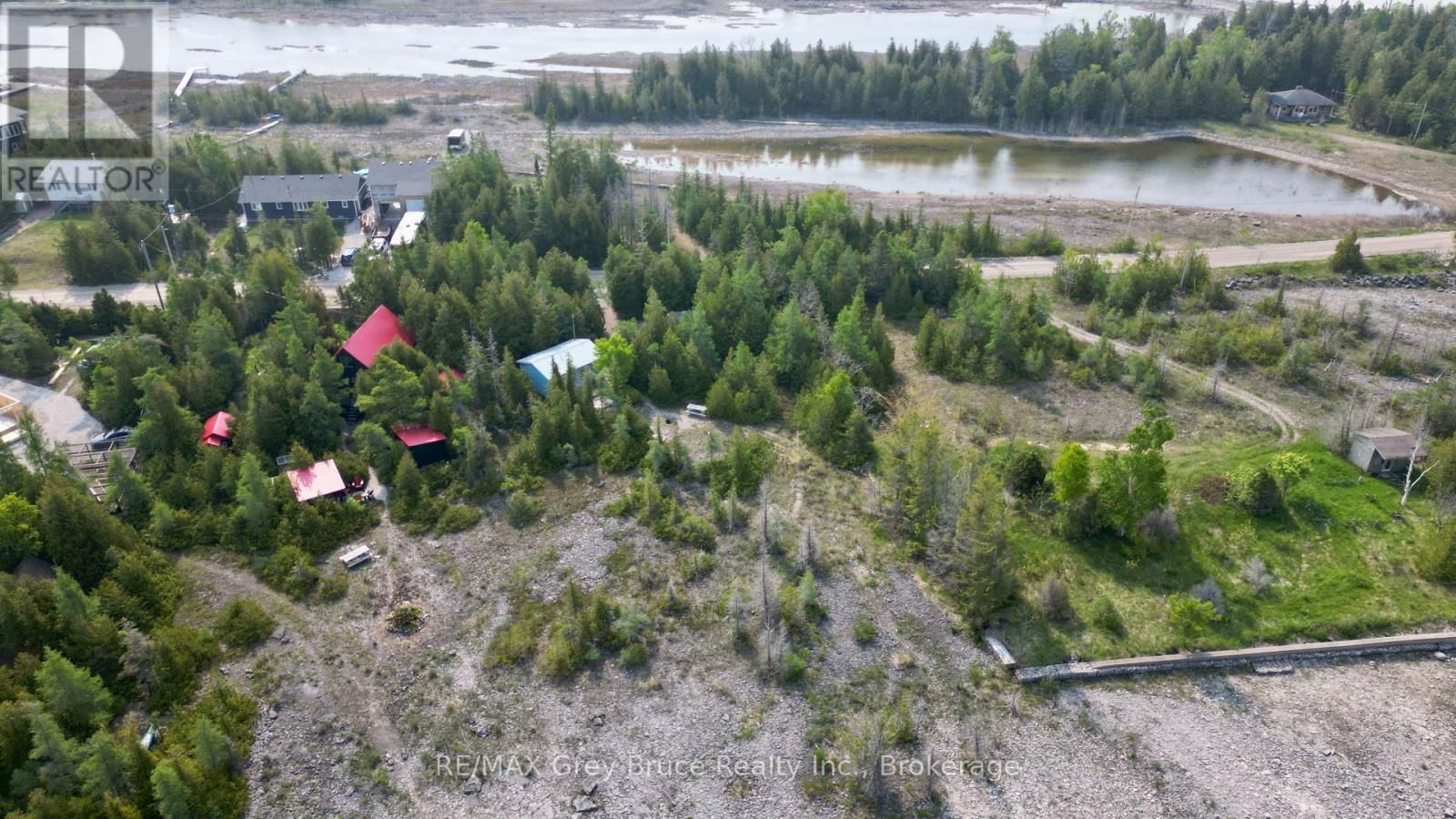 94 PEDWELL PT. DRIVE Image 15
