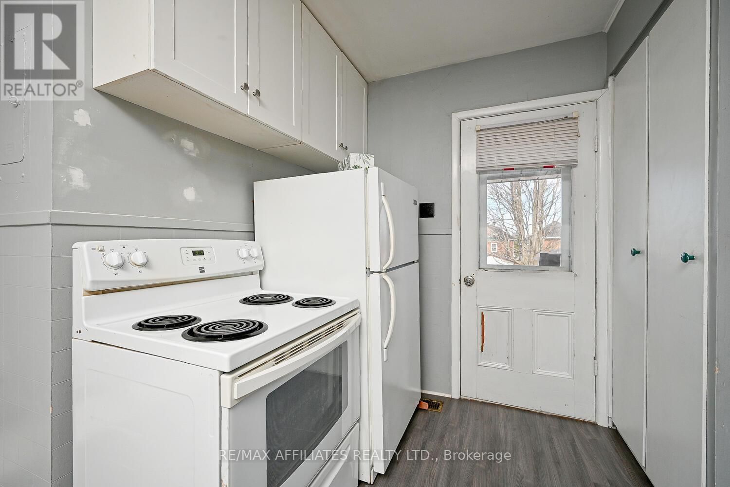 160 CHAMBERS STREET Image 18