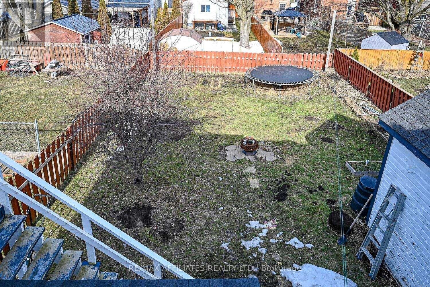 160 CHAMBERS STREET Image 33