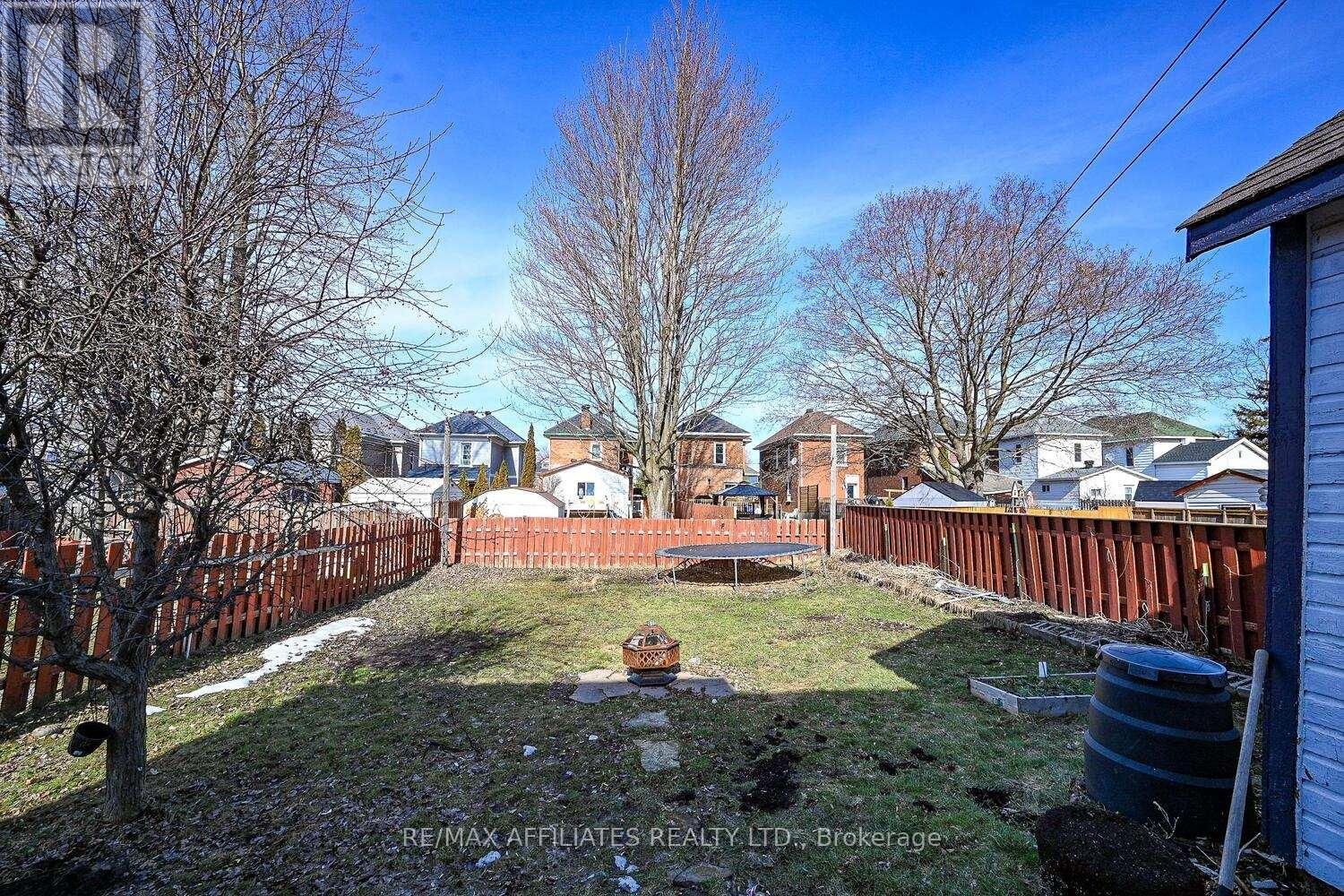 160 CHAMBERS STREET Image 34