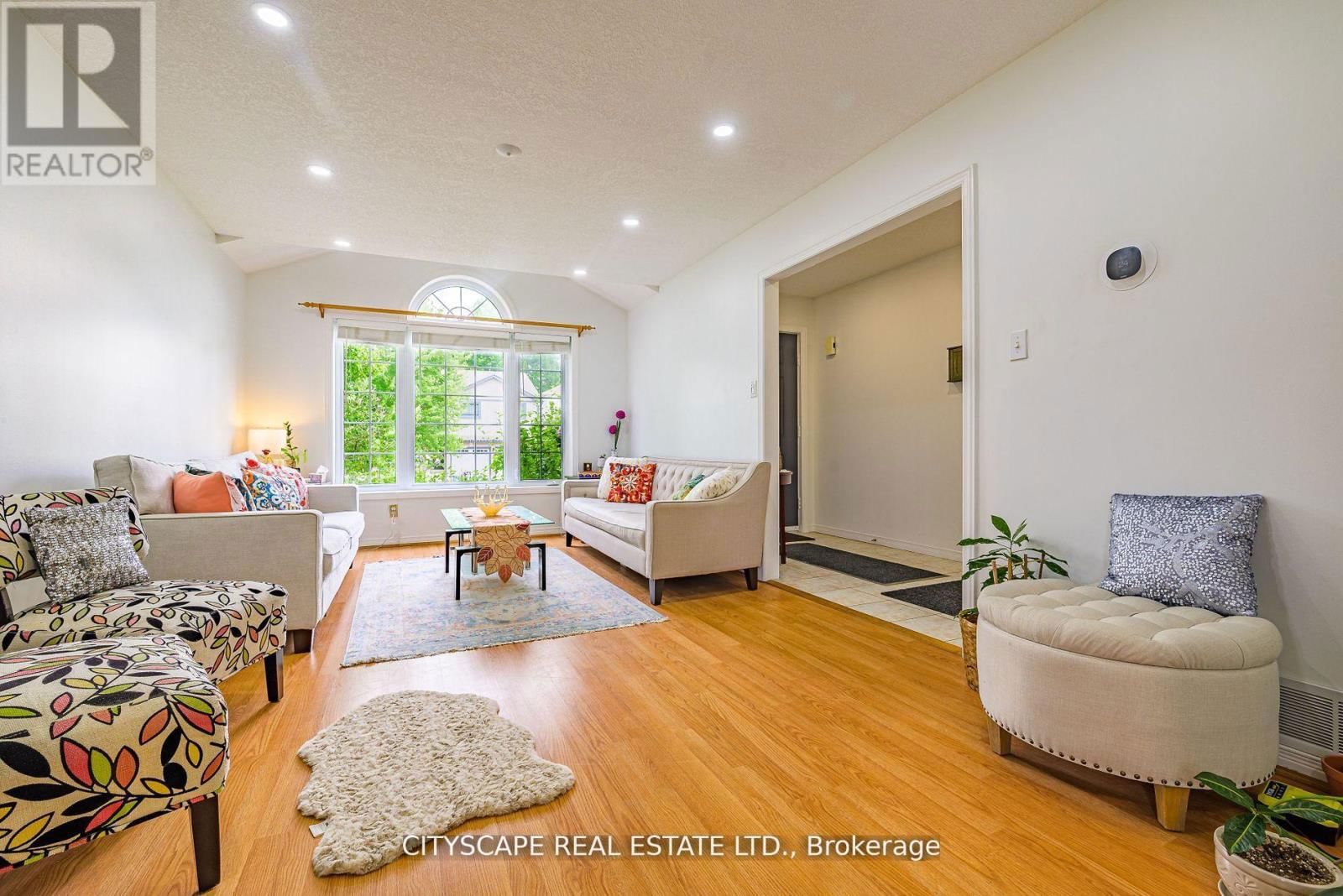 35 MELRAN DRIVE Image 3