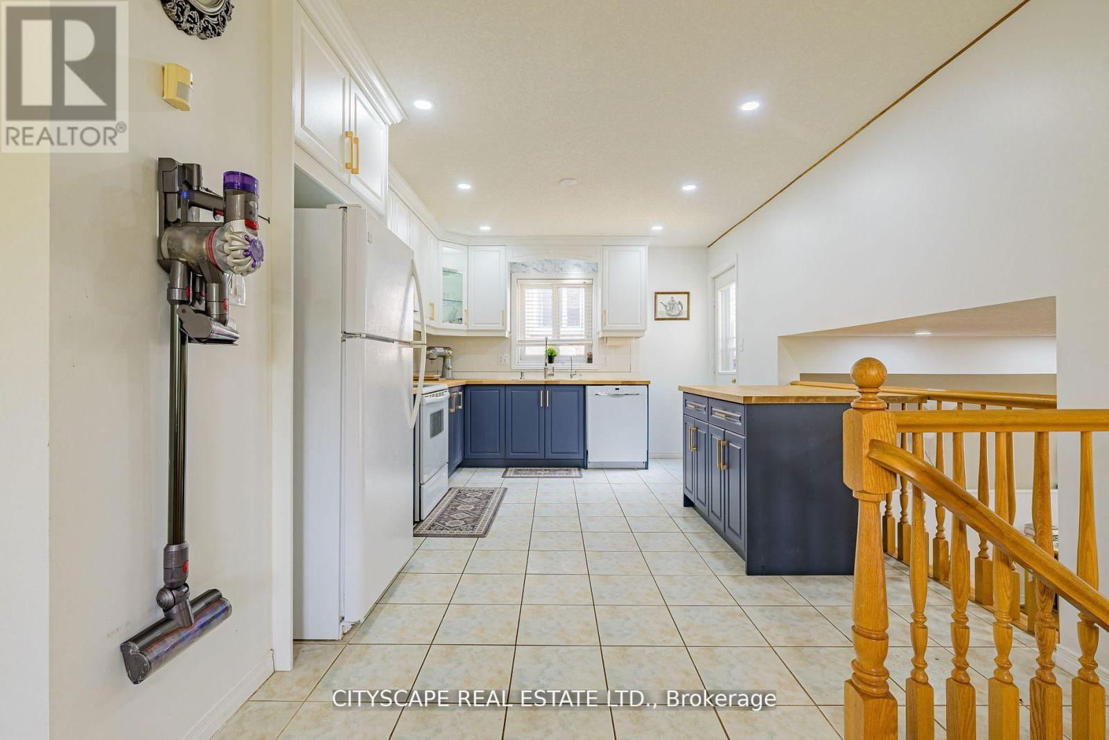 35 MELRAN DRIVE Image 6
