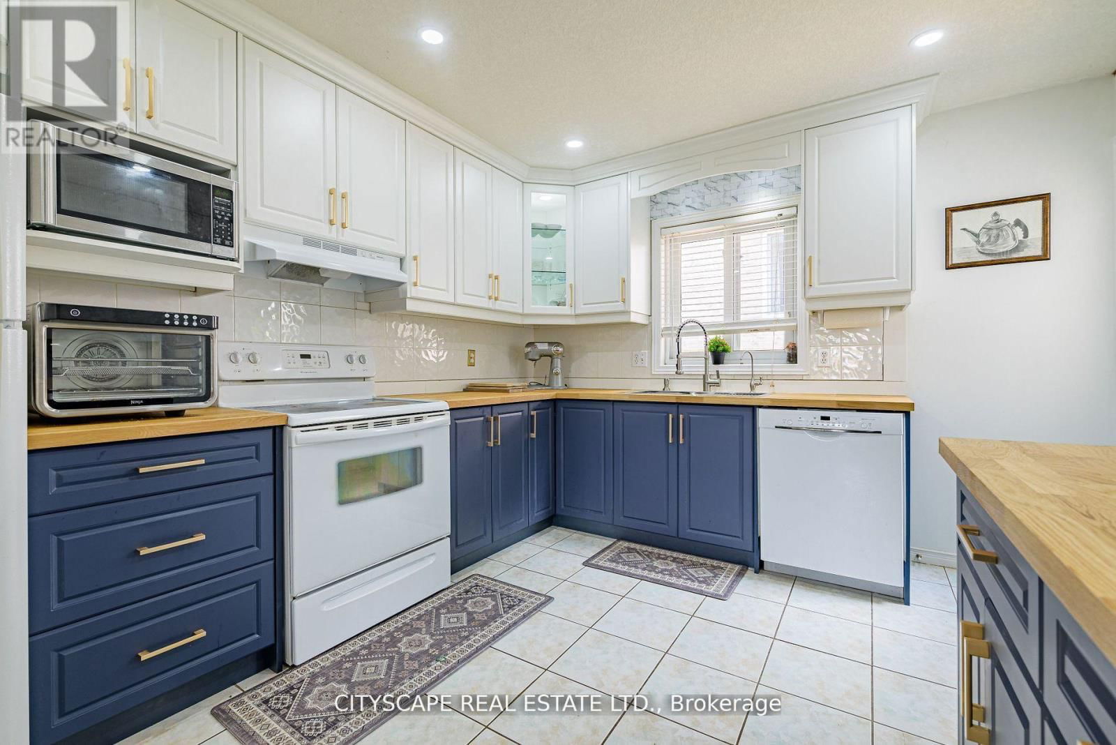 35 MELRAN DRIVE Image 7