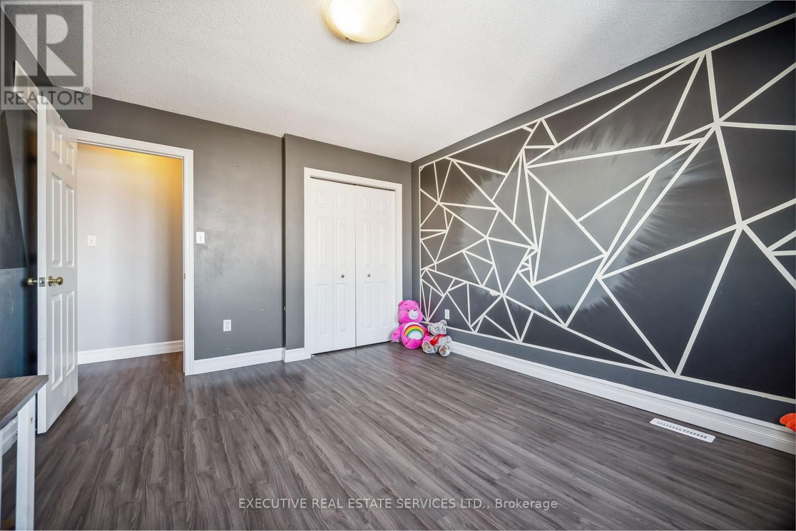 1666 MCNEIL ROAD Image 29