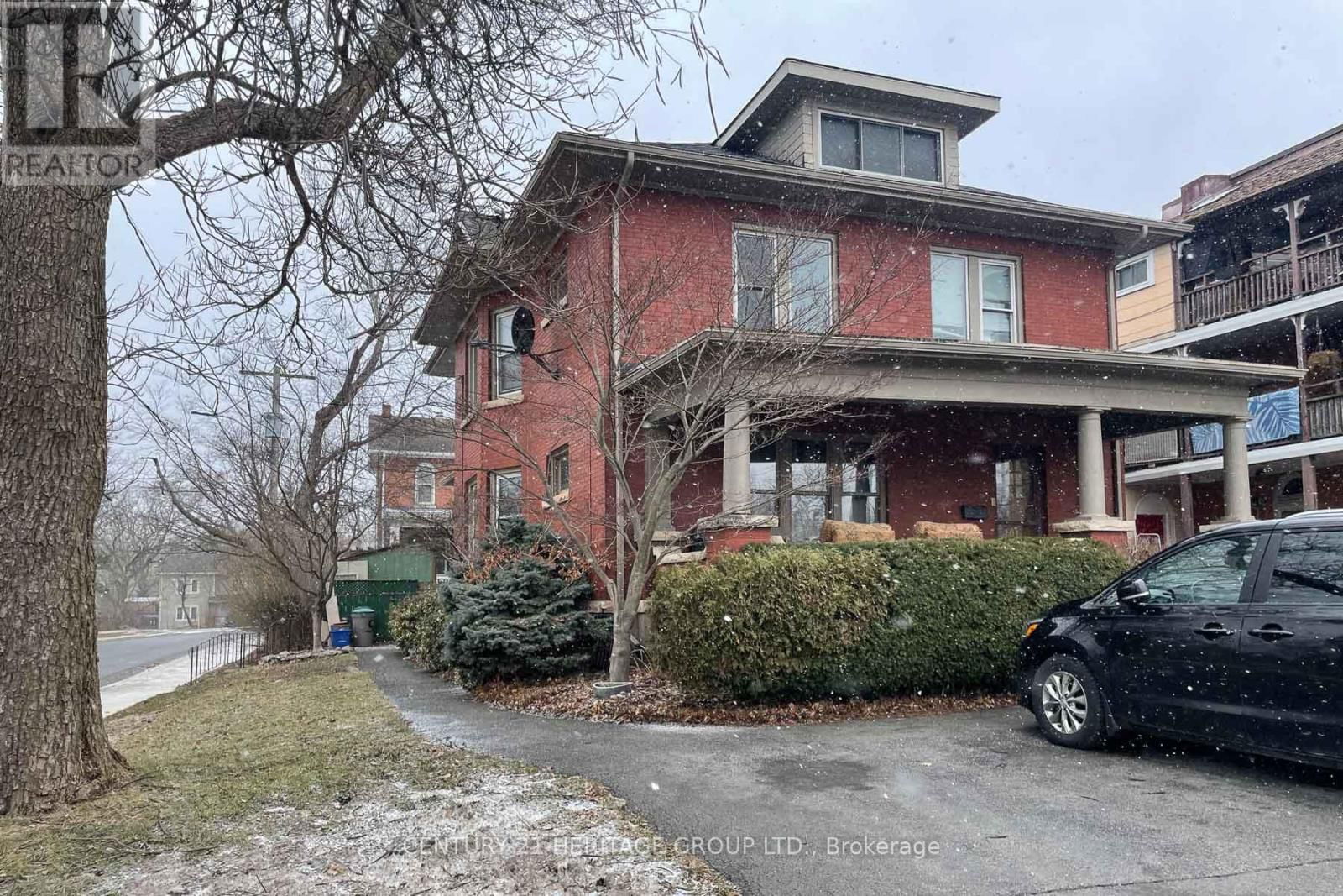 101 NIAGARA STREET Image 2