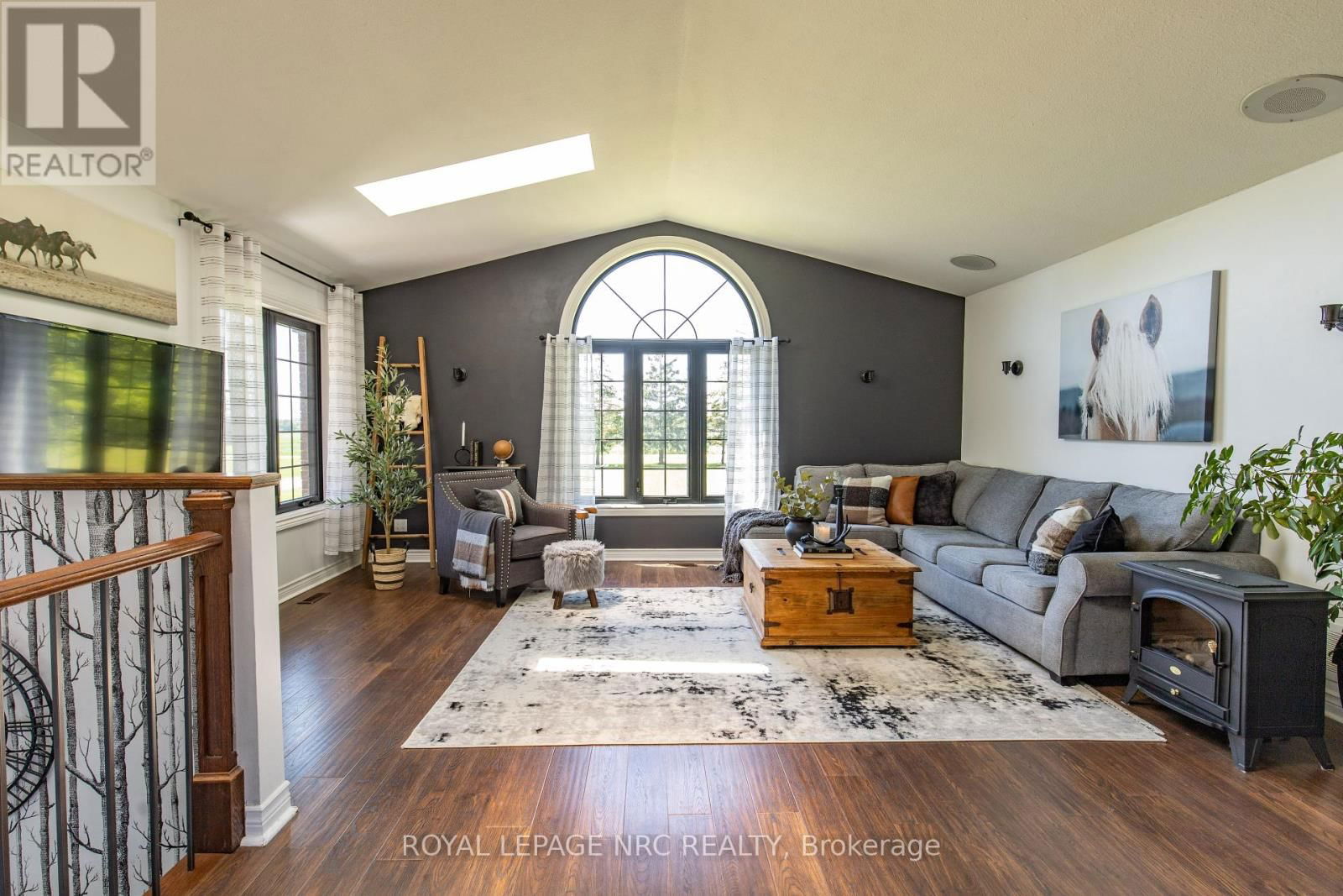 11635 BURNABY ROAD Image 16