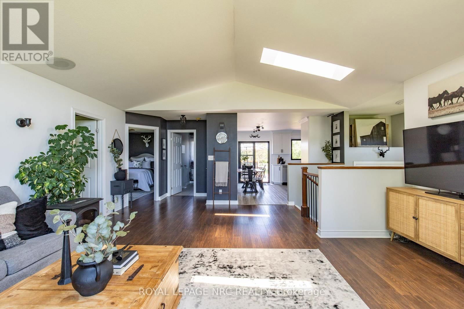 11635 BURNABY ROAD Image 18