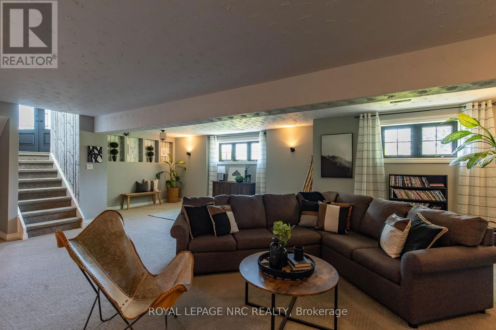 11635 BURNABY ROAD Image 32