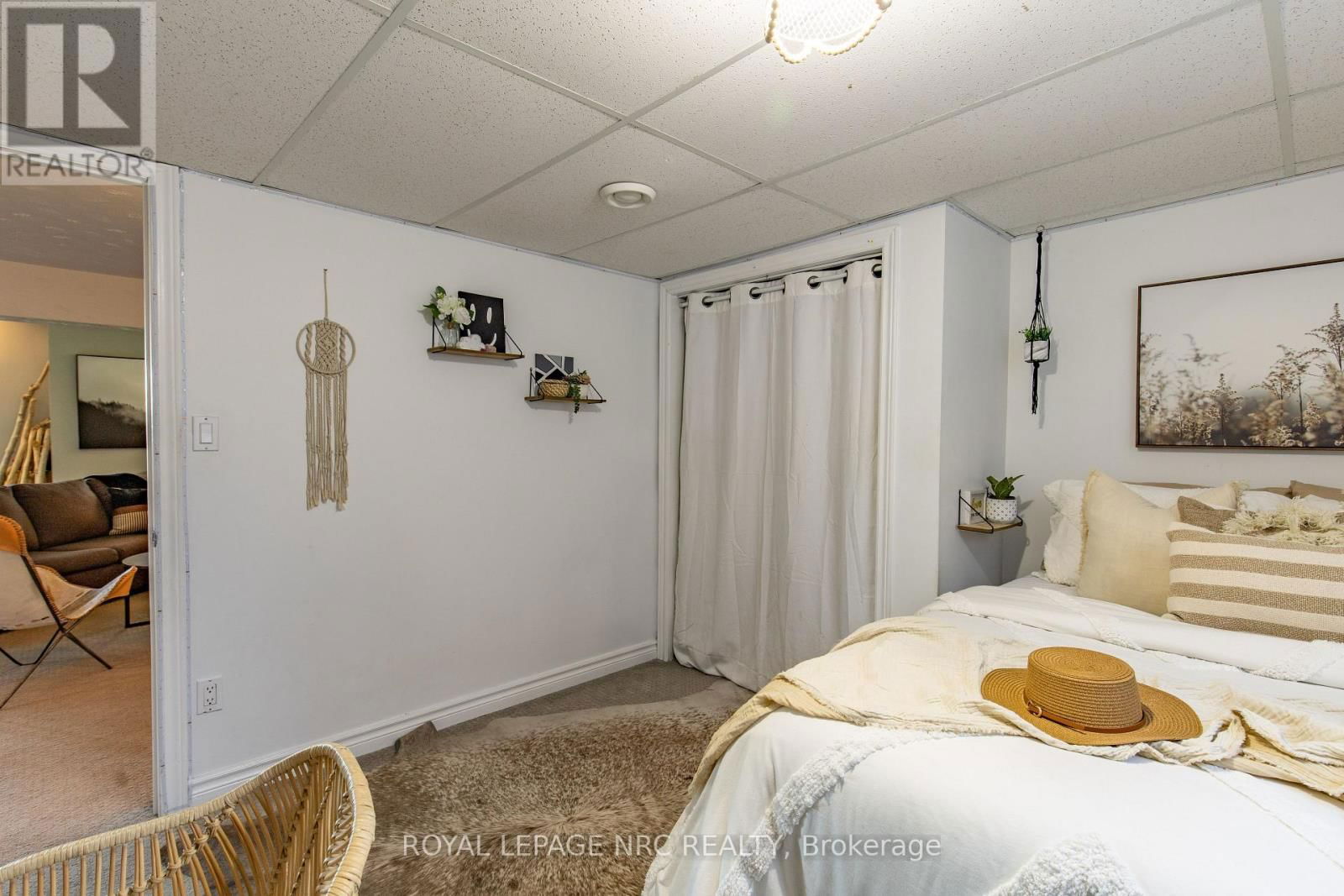 11635 BURNABY ROAD Image 37