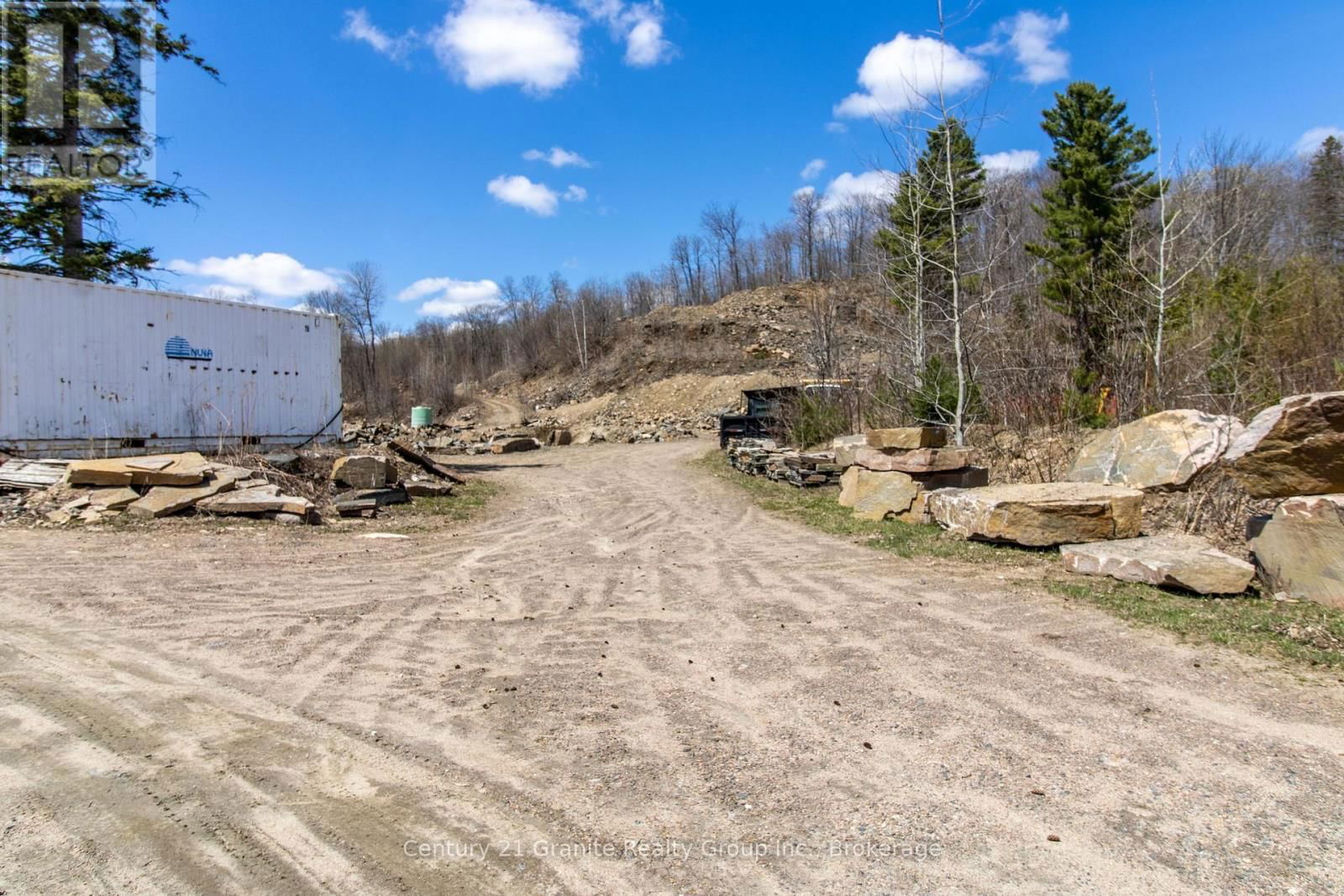 13495 HIGHWAY 35 Image 32