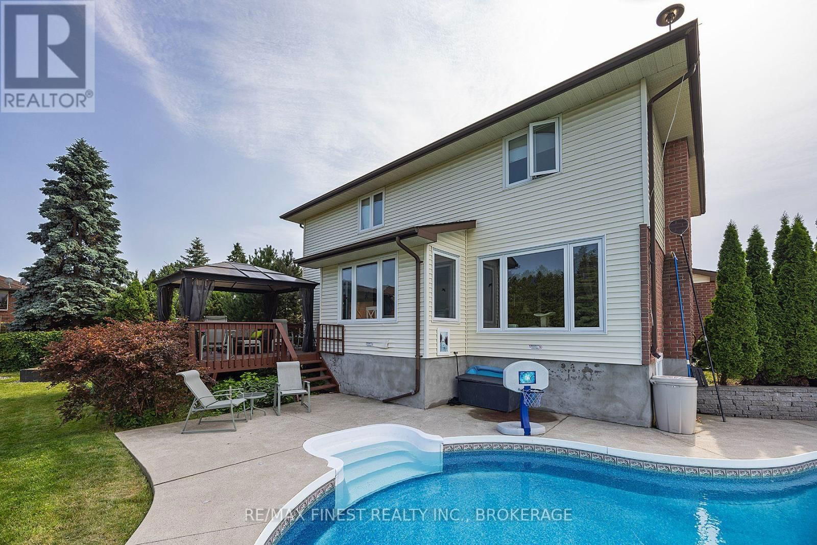 678 SUMMERFIELD PLACE Image 11