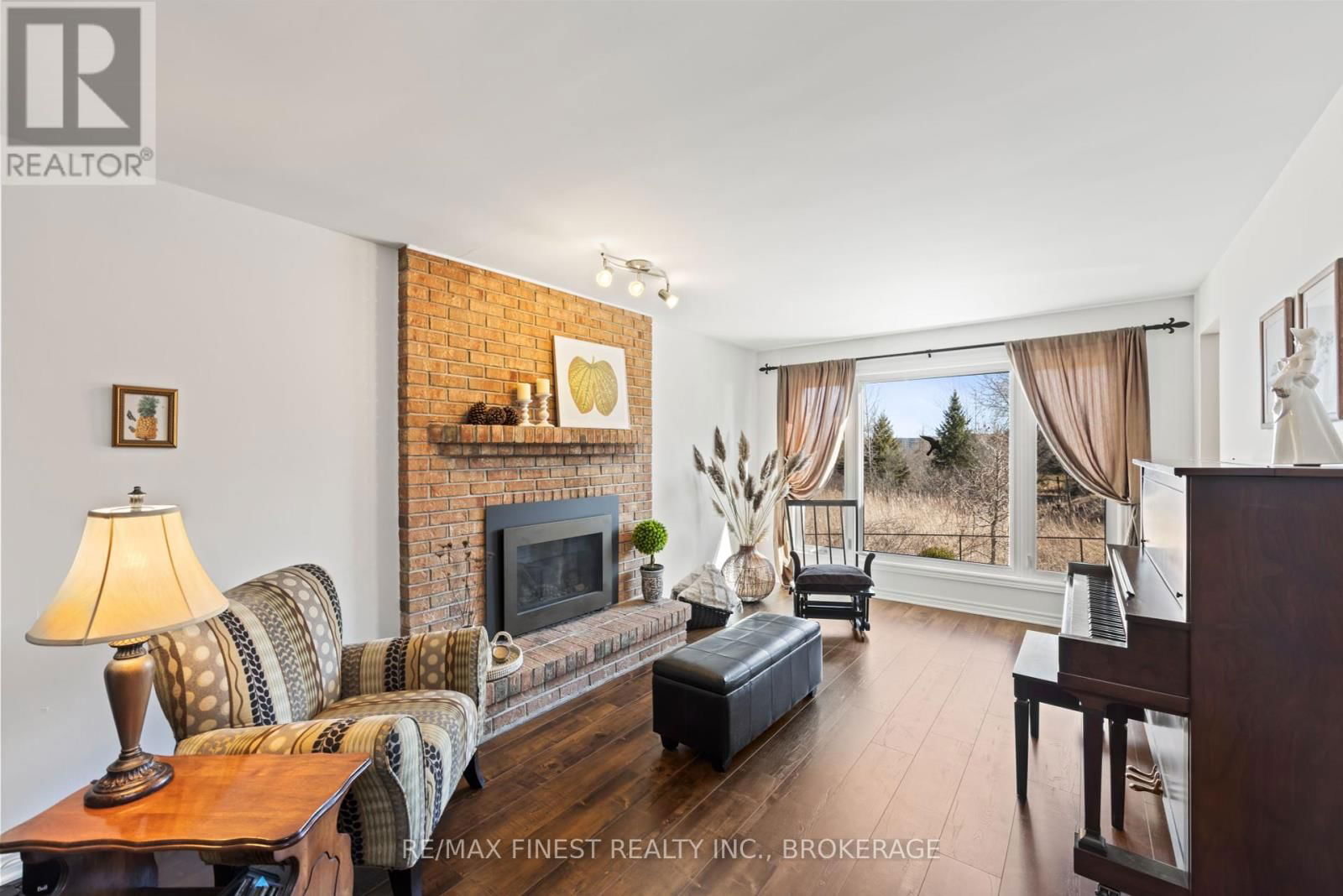 678 SUMMERFIELD PLACE Image 25