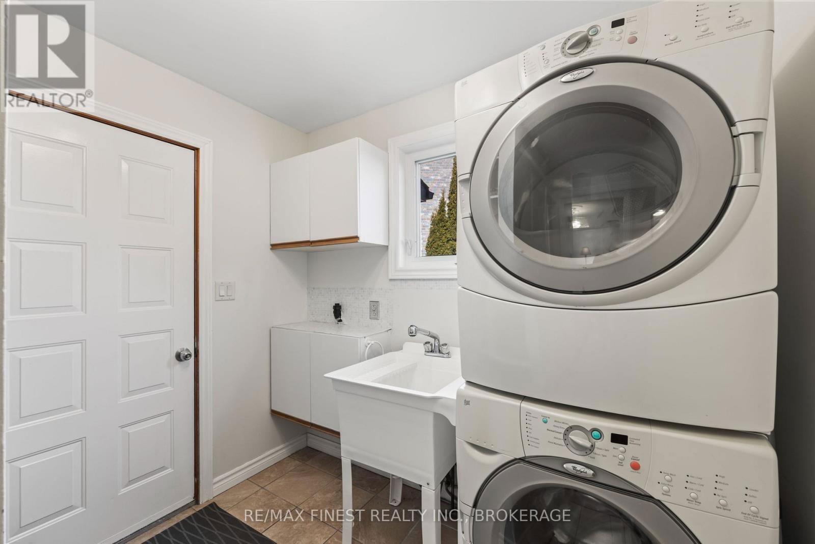 678 SUMMERFIELD PLACE Image 29