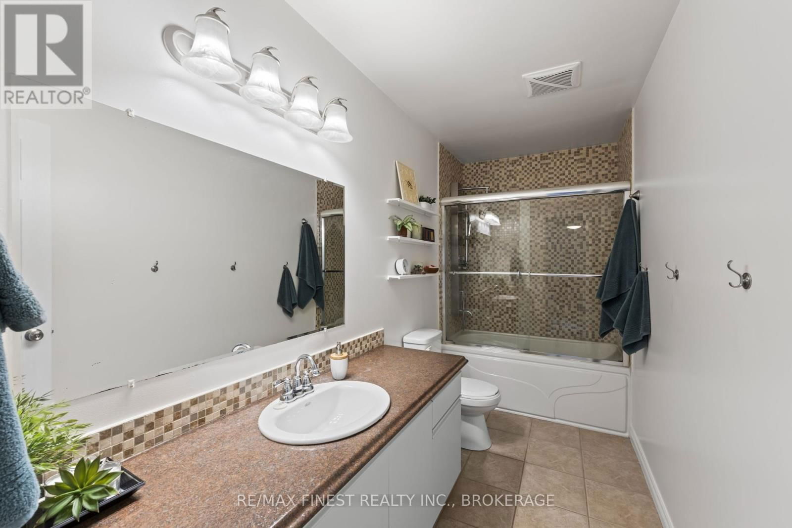 678 SUMMERFIELD PLACE Image 39