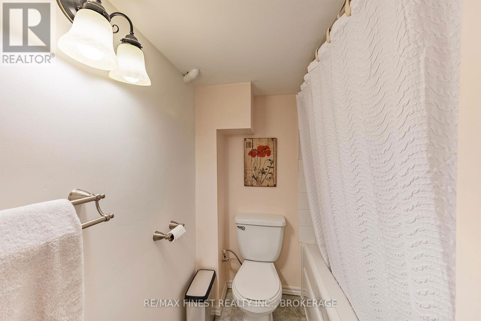 678 SUMMERFIELD PLACE Image 46