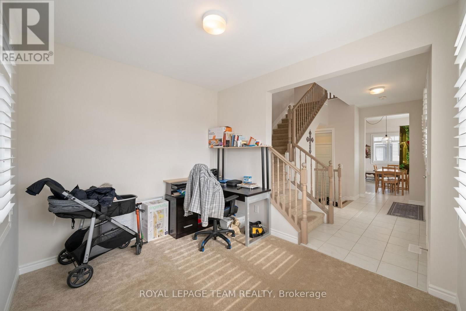 741 DERREEN AVENUE Image 21