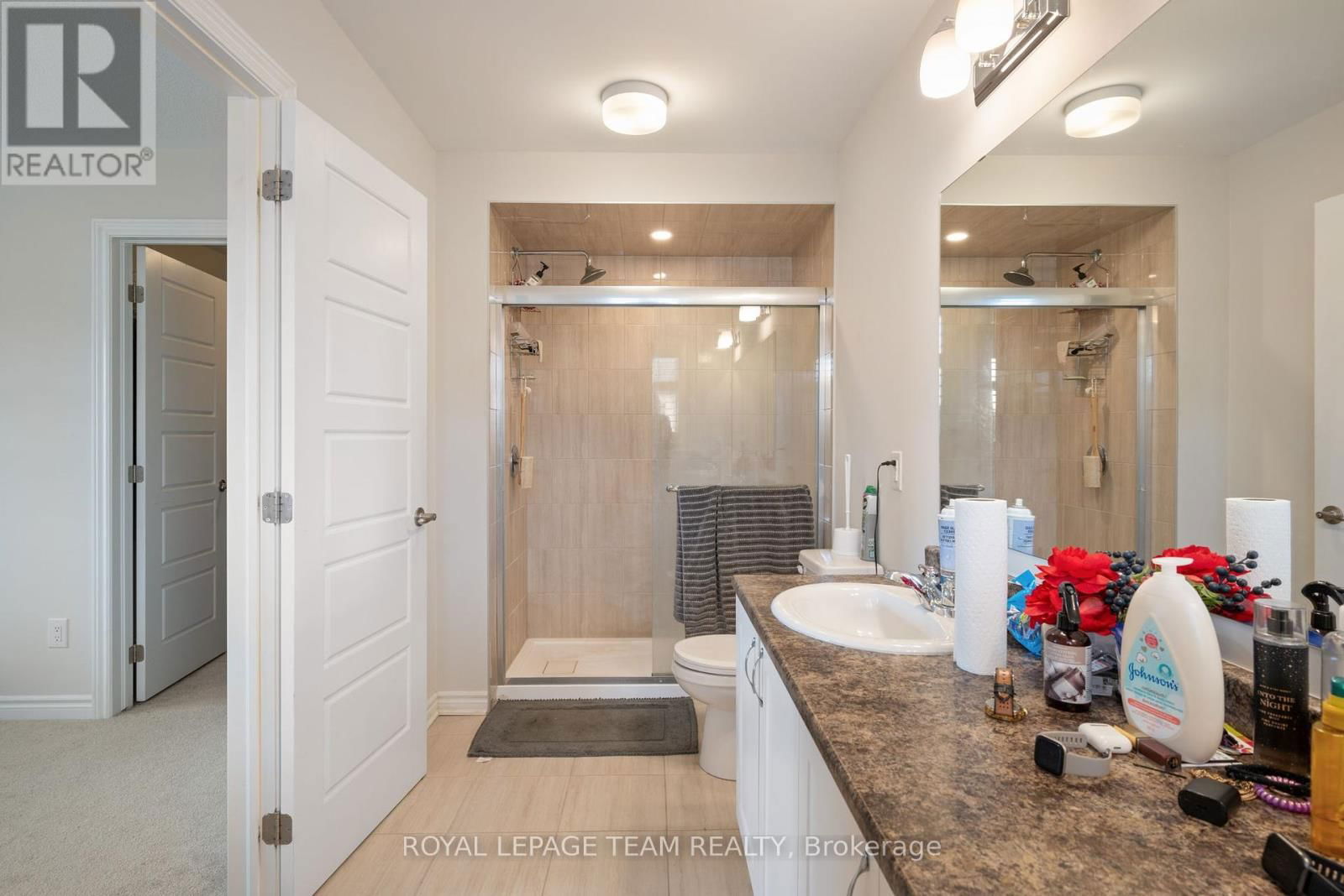 741 DERREEN AVENUE Image 47