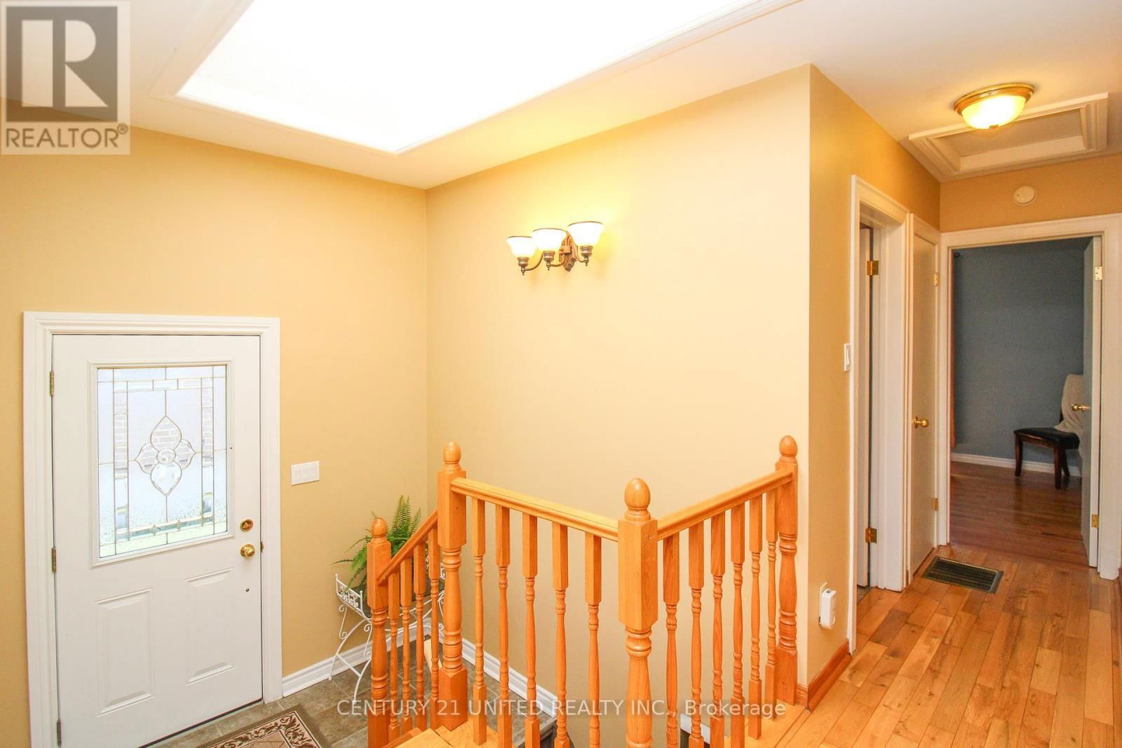 473 CAMERON STREET Image 10