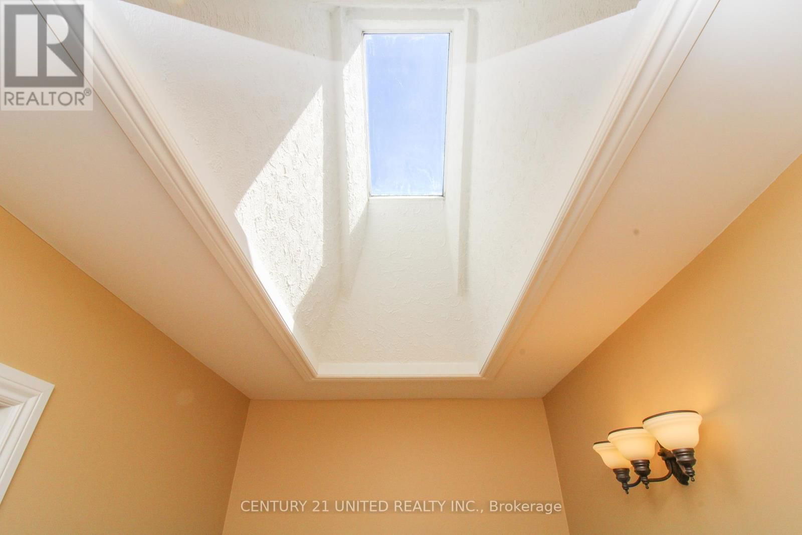 473 CAMERON STREET Image 11
