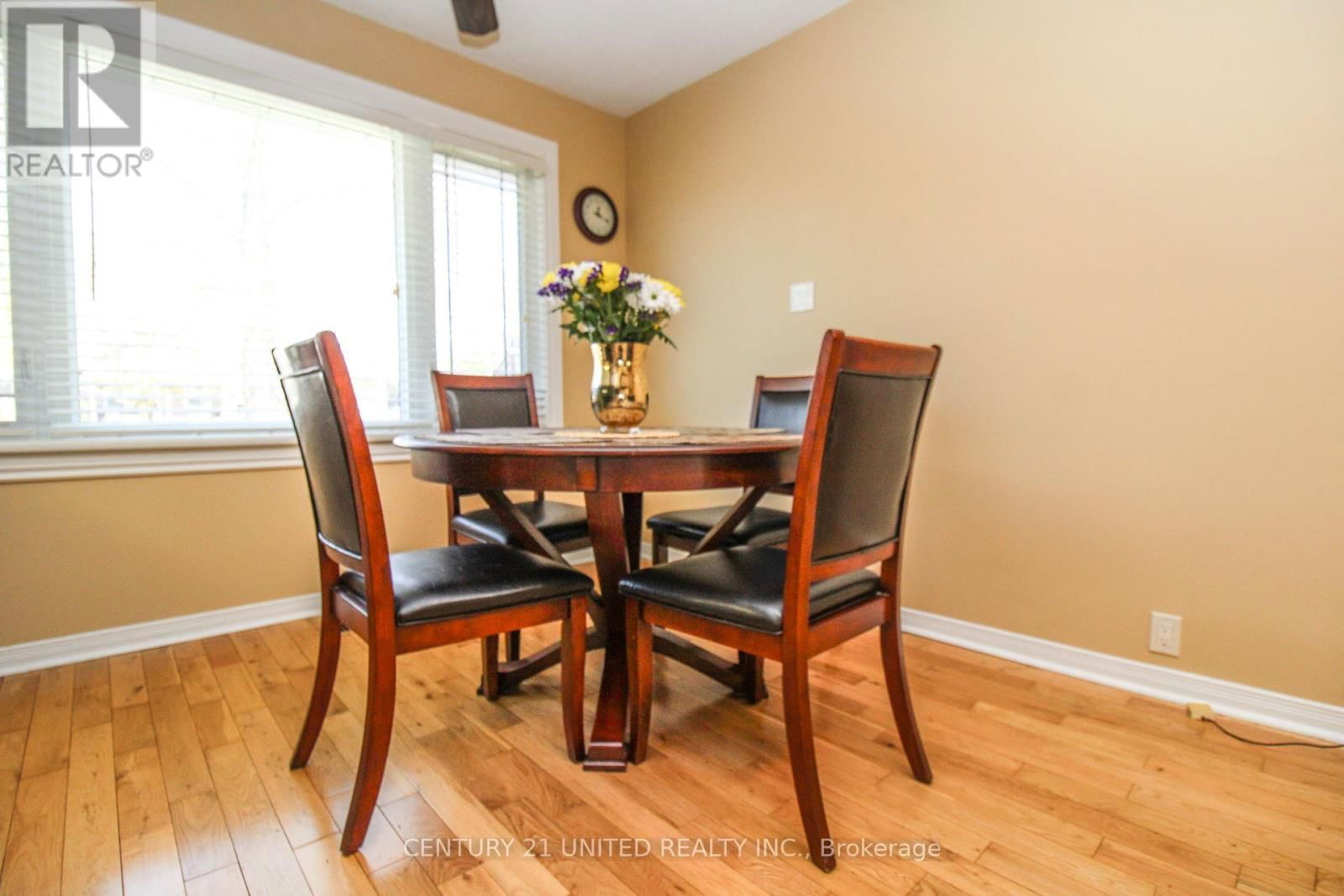 473 CAMERON STREET Image 14