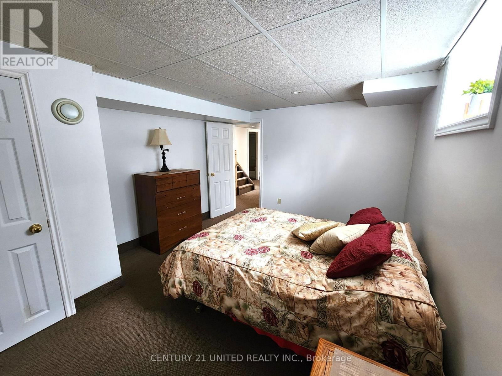 473 CAMERON STREET Image 31