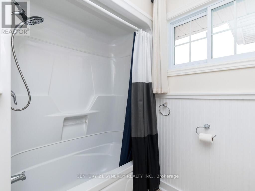 261 JAMES AVENUE Image 19