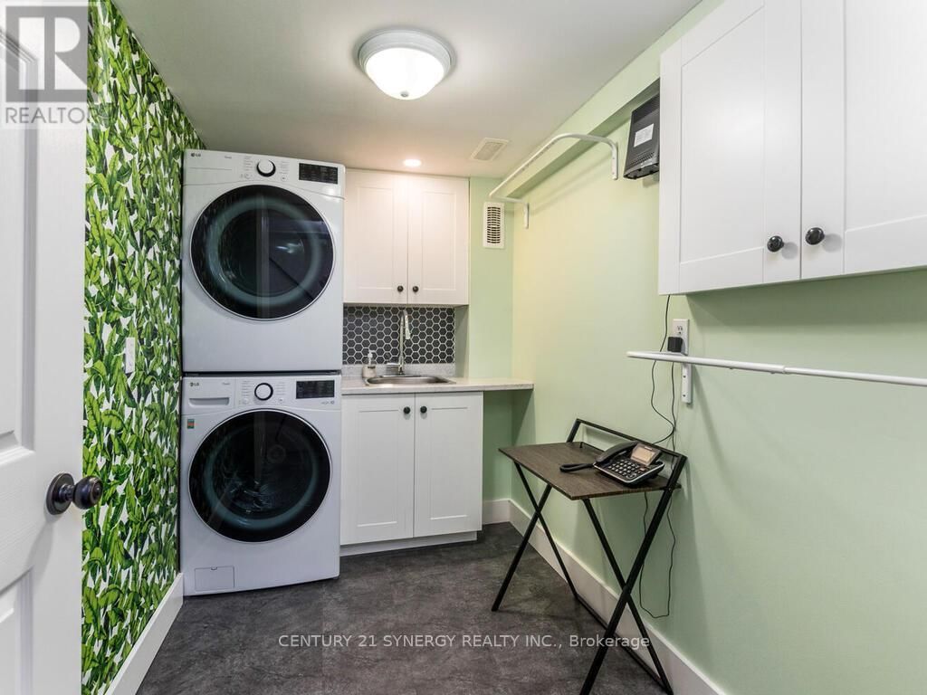 261 JAMES AVENUE Image 29