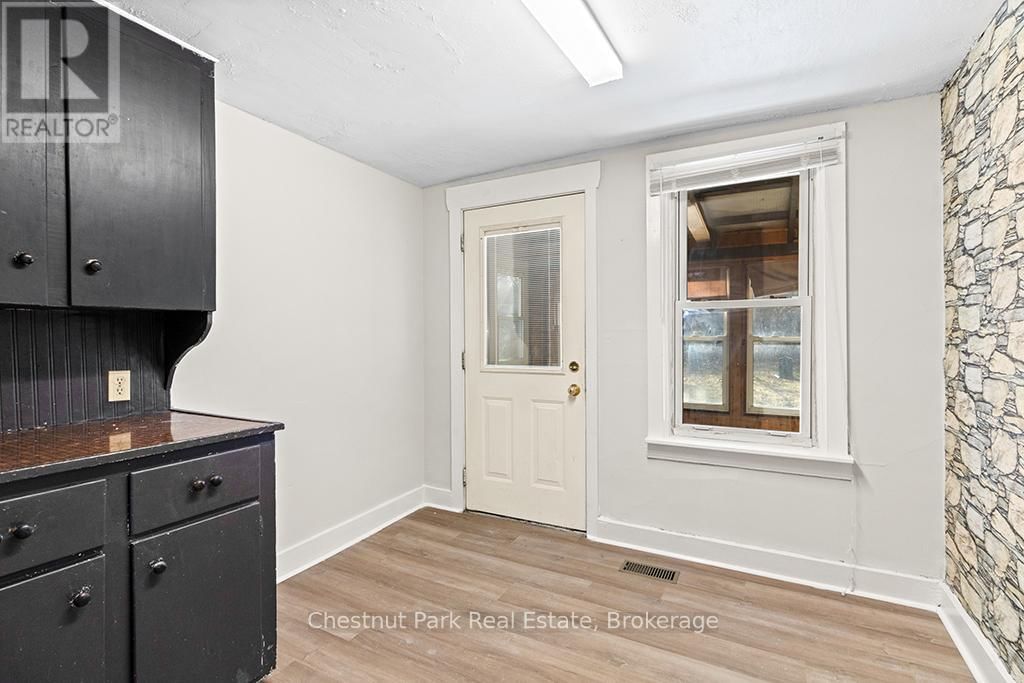 1068 2ND AVENUE WEST Image 14