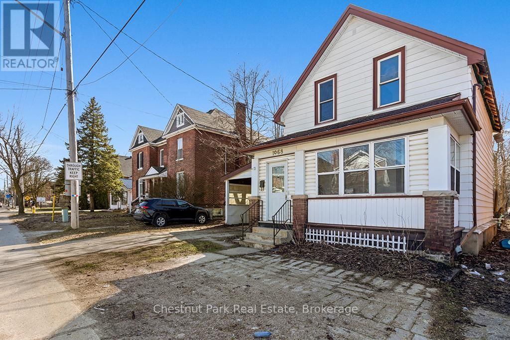 1068 2ND AVENUE WEST Image 44
