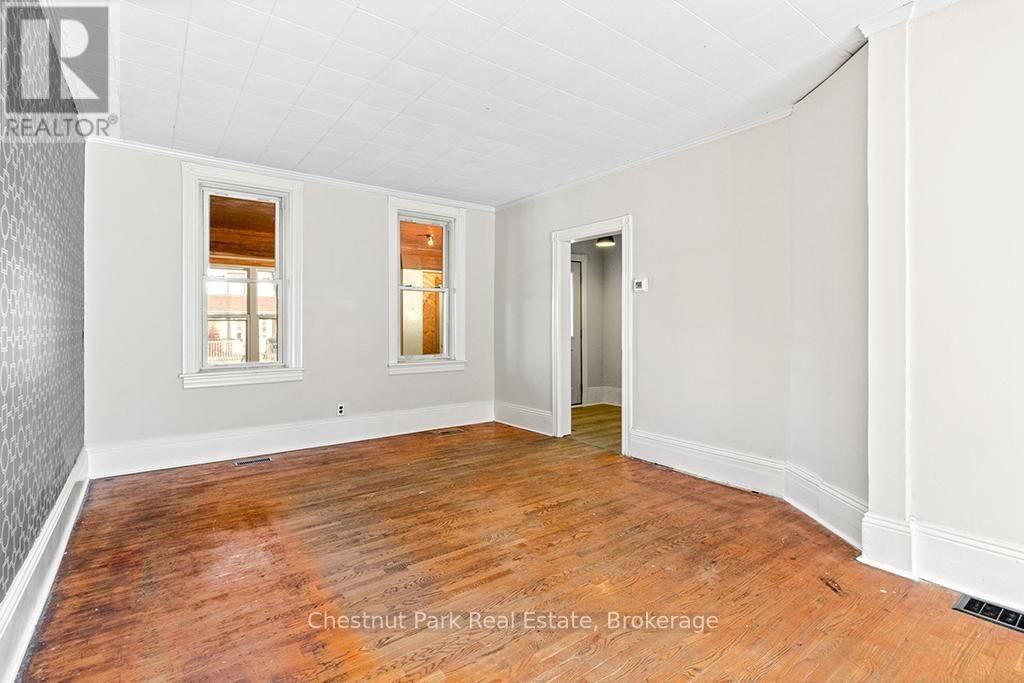 1068 2ND AVENUE WEST Image 9