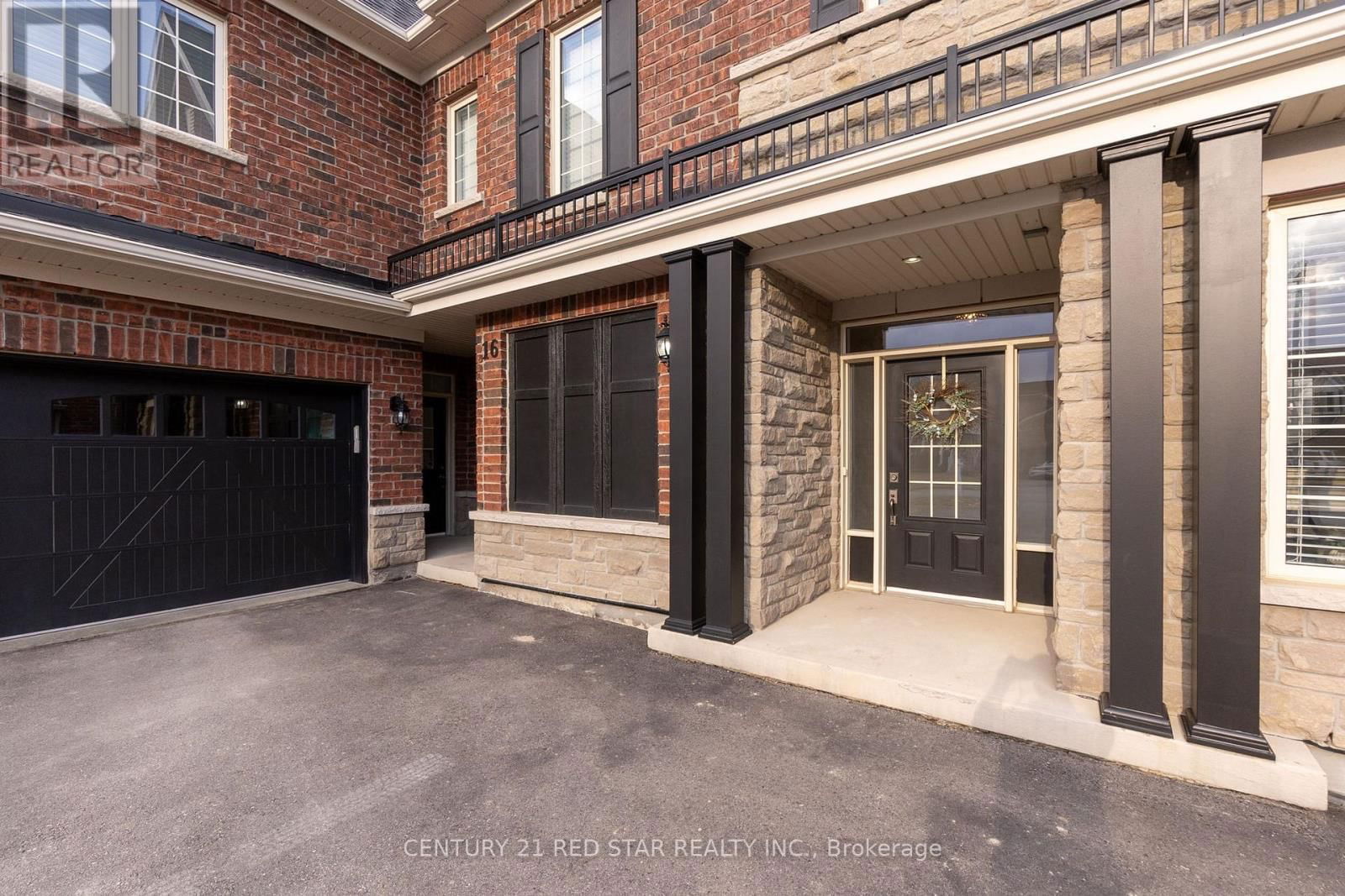 16 MITCHELL CRESCENT Image 10