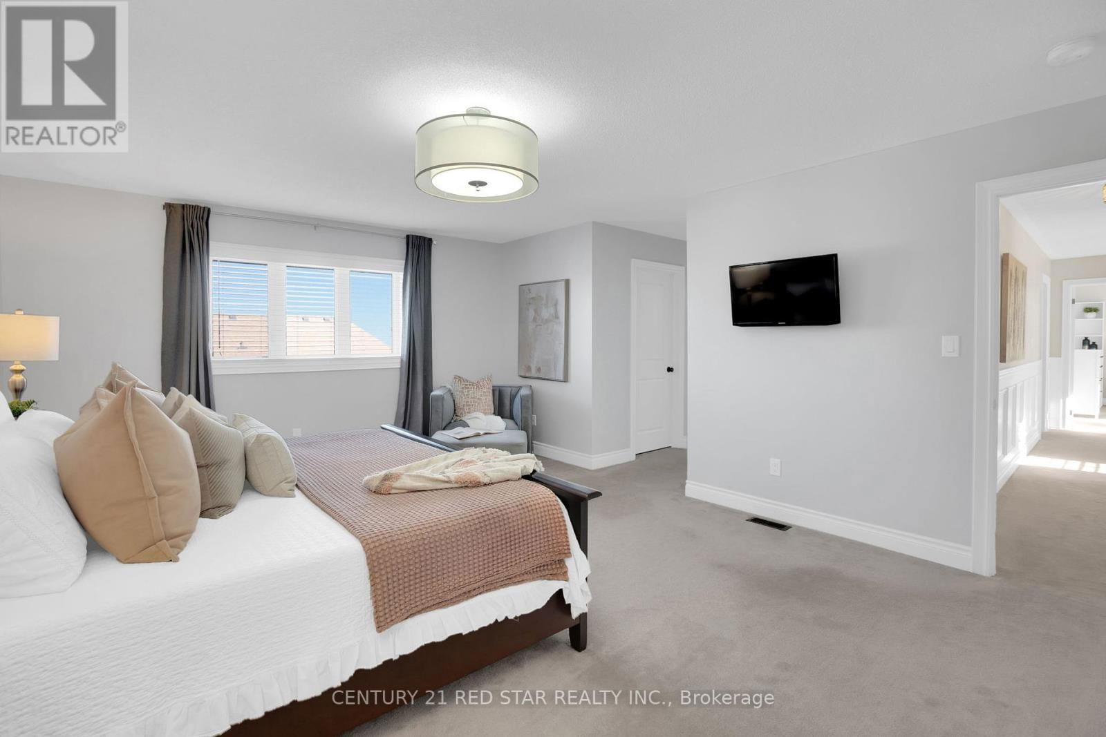16 MITCHELL CRESCENT Image 24
