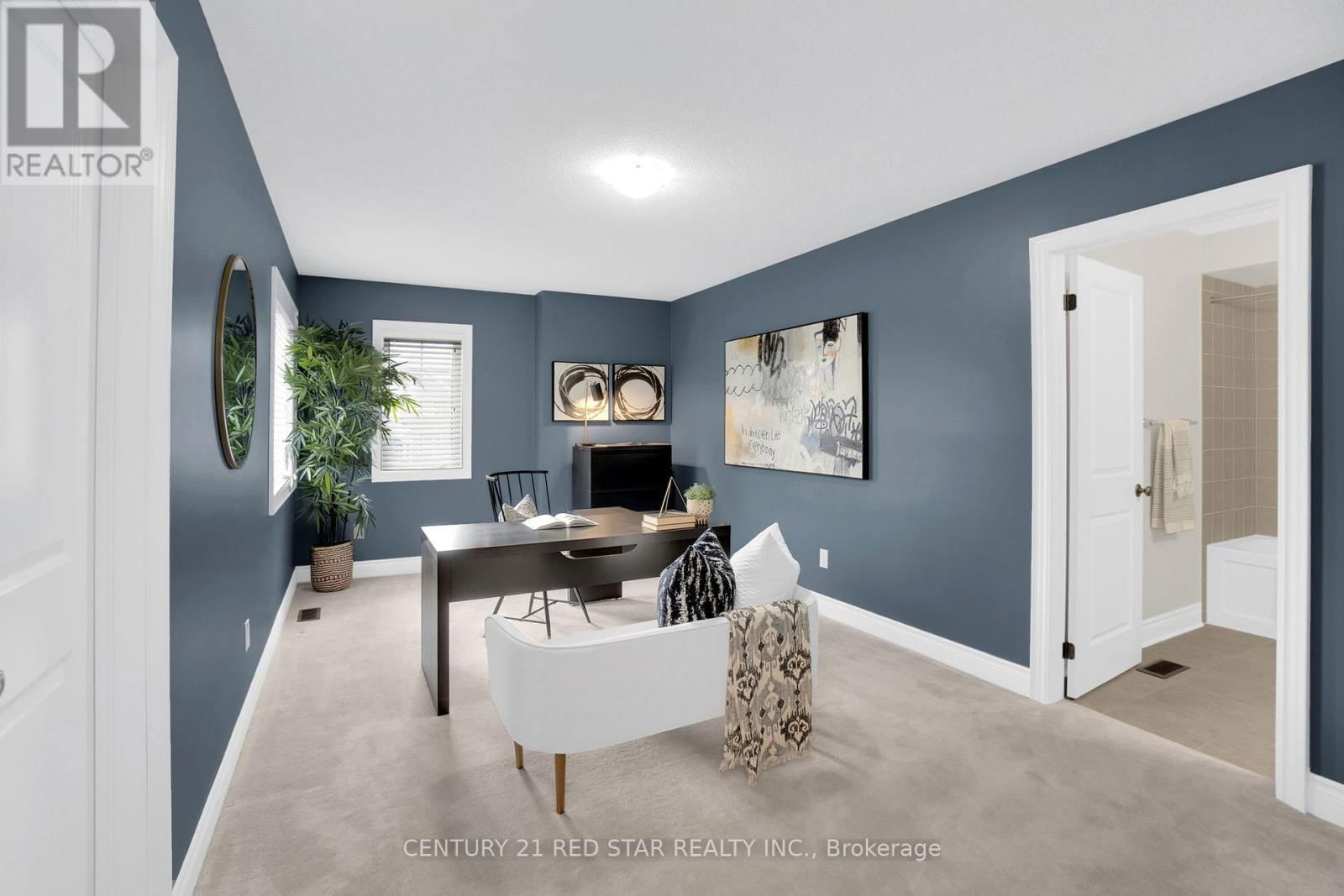 16 MITCHELL CRESCENT Image 32