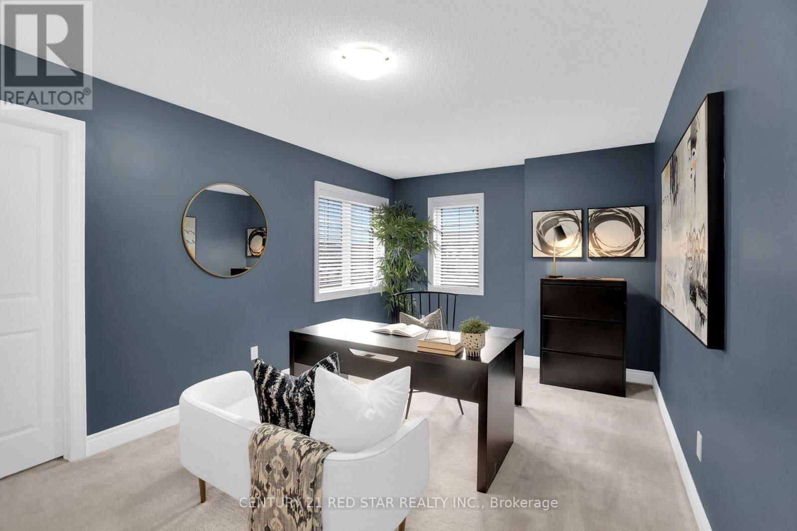 16 MITCHELL CRESCENT Image 33