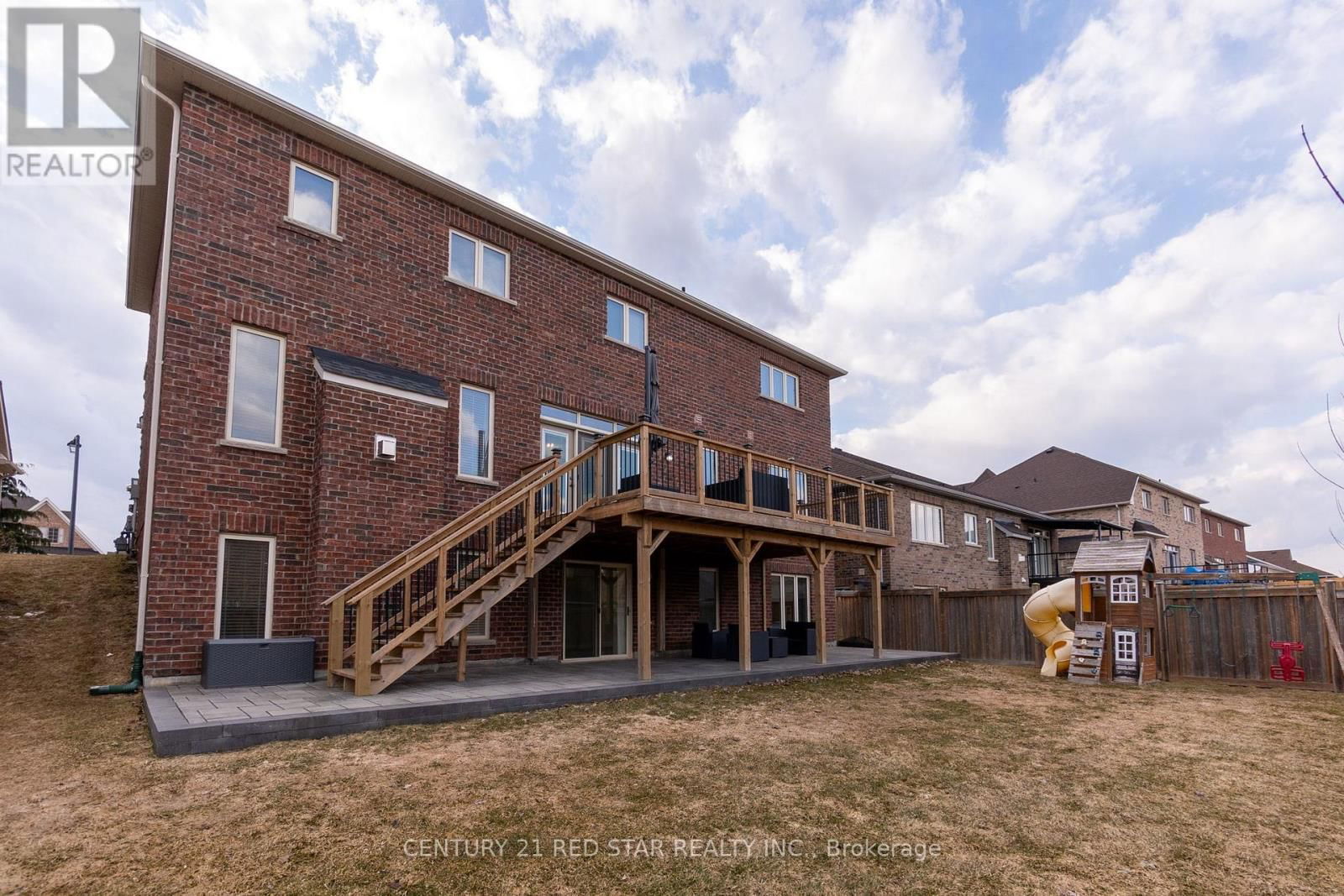 16 MITCHELL CRESCENT Image 46