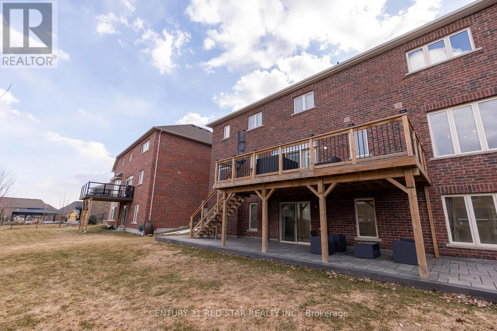 16 MITCHELL CRESCENT Image 47