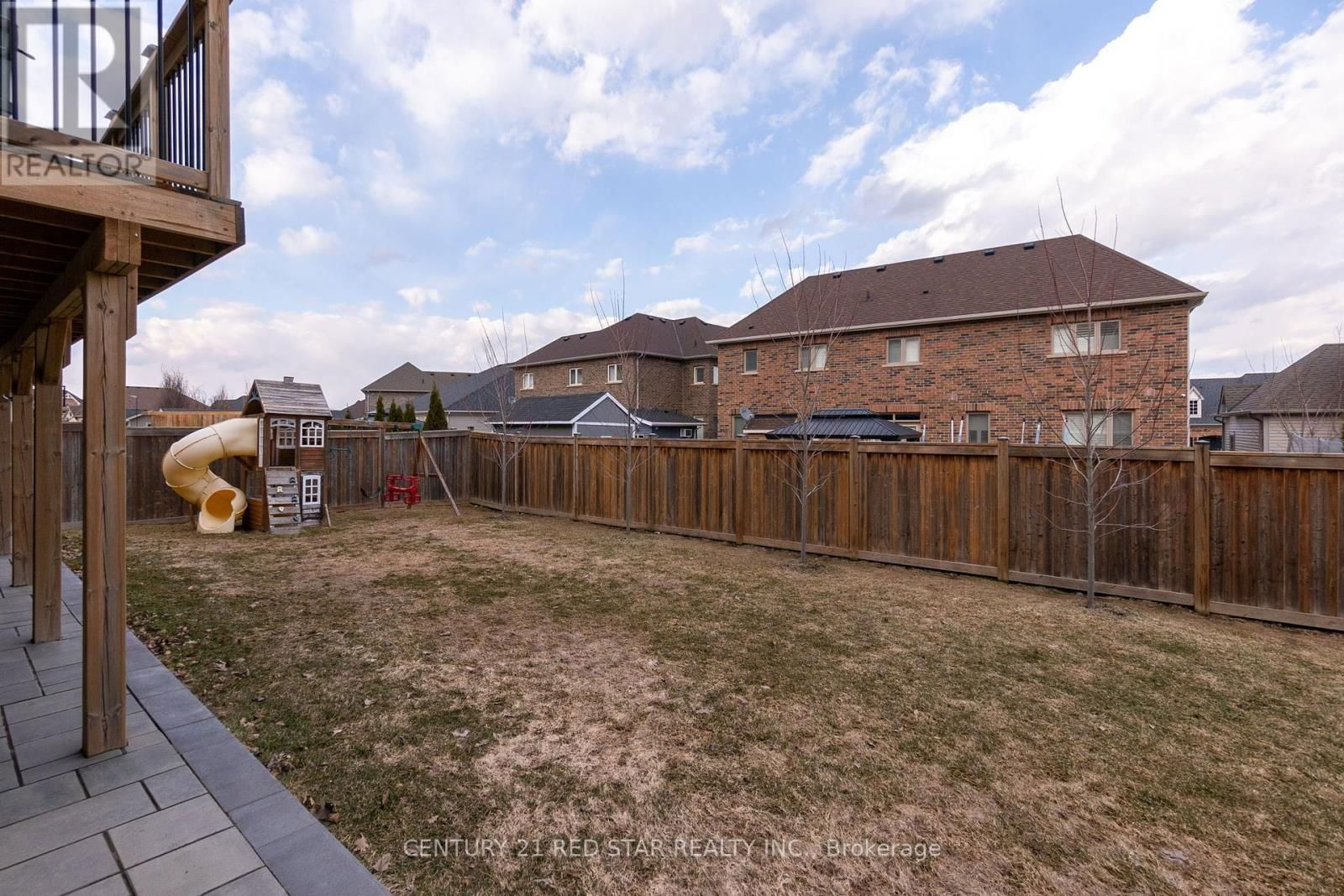 16 MITCHELL CRESCENT Image 49