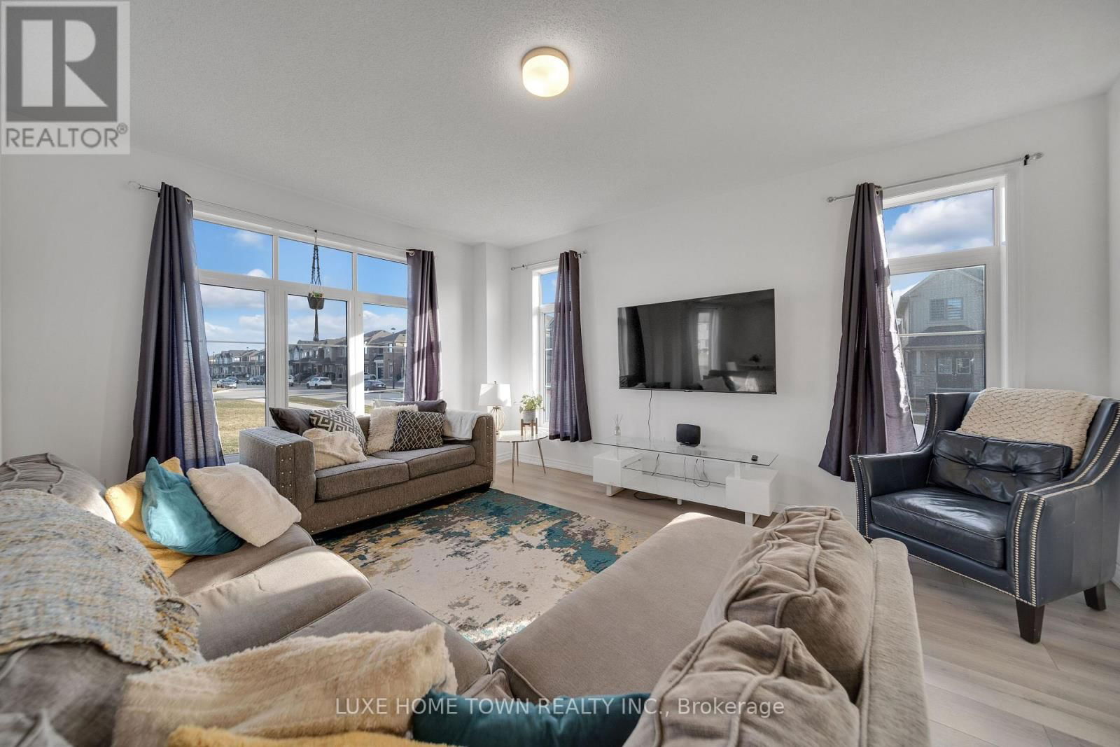 179 REA DRIVE Image 16
