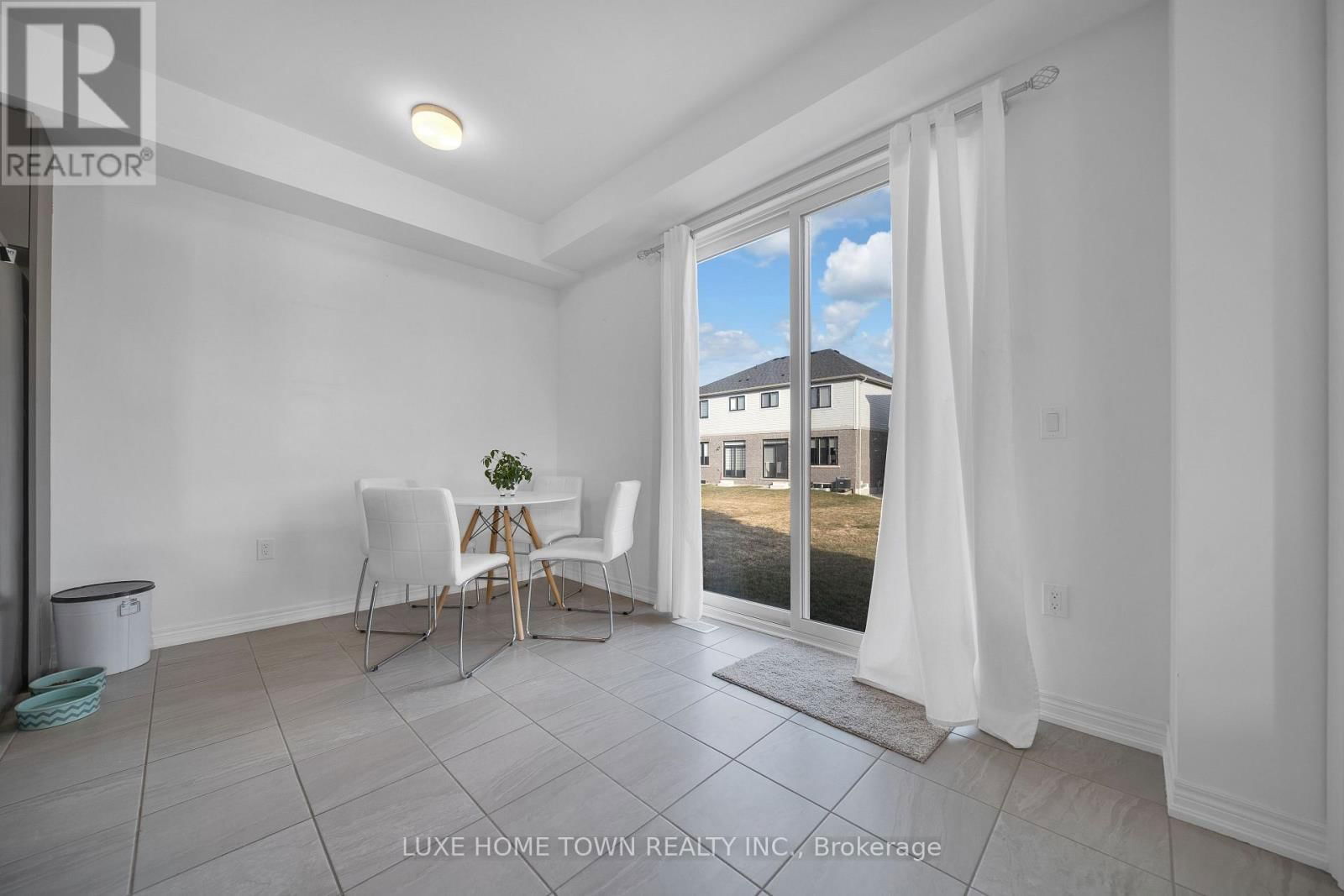 179 REA DRIVE Image 19