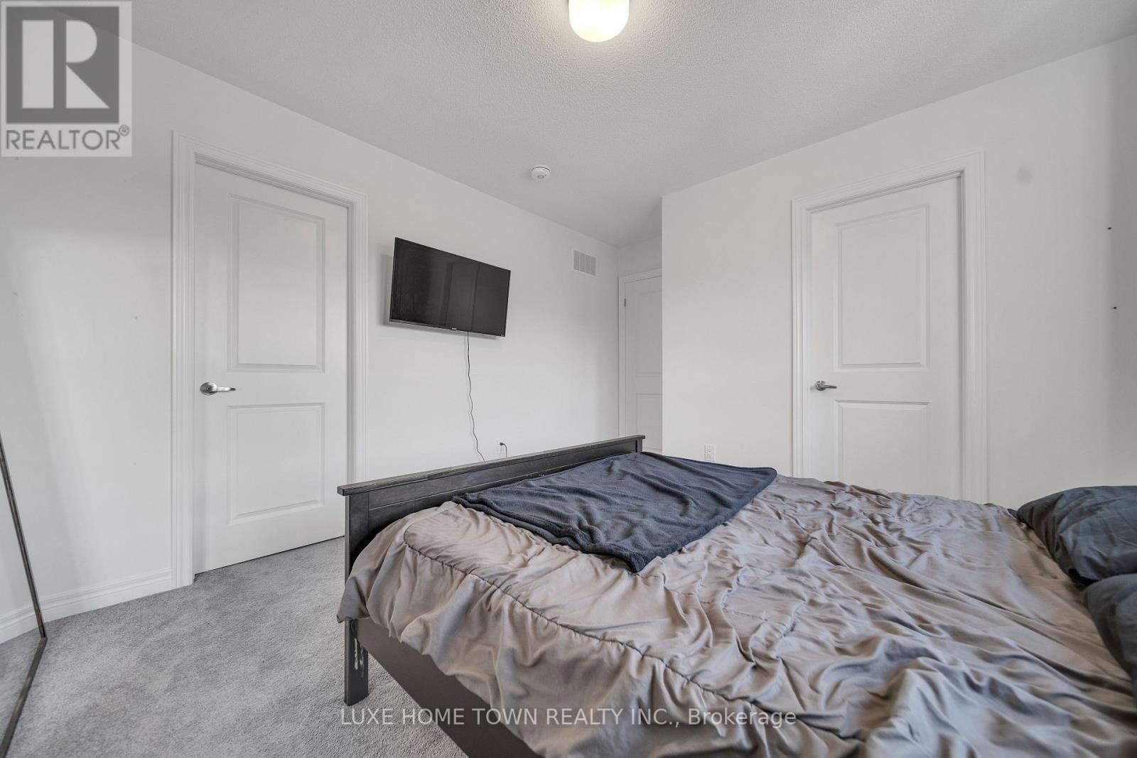 179 REA DRIVE Image 40