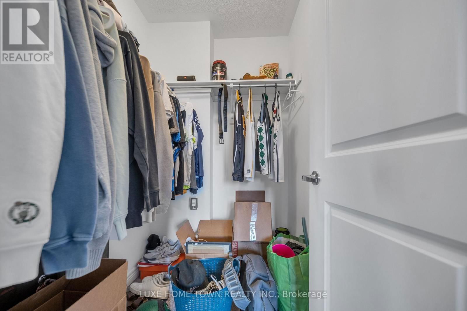 179 REA DRIVE Image 41